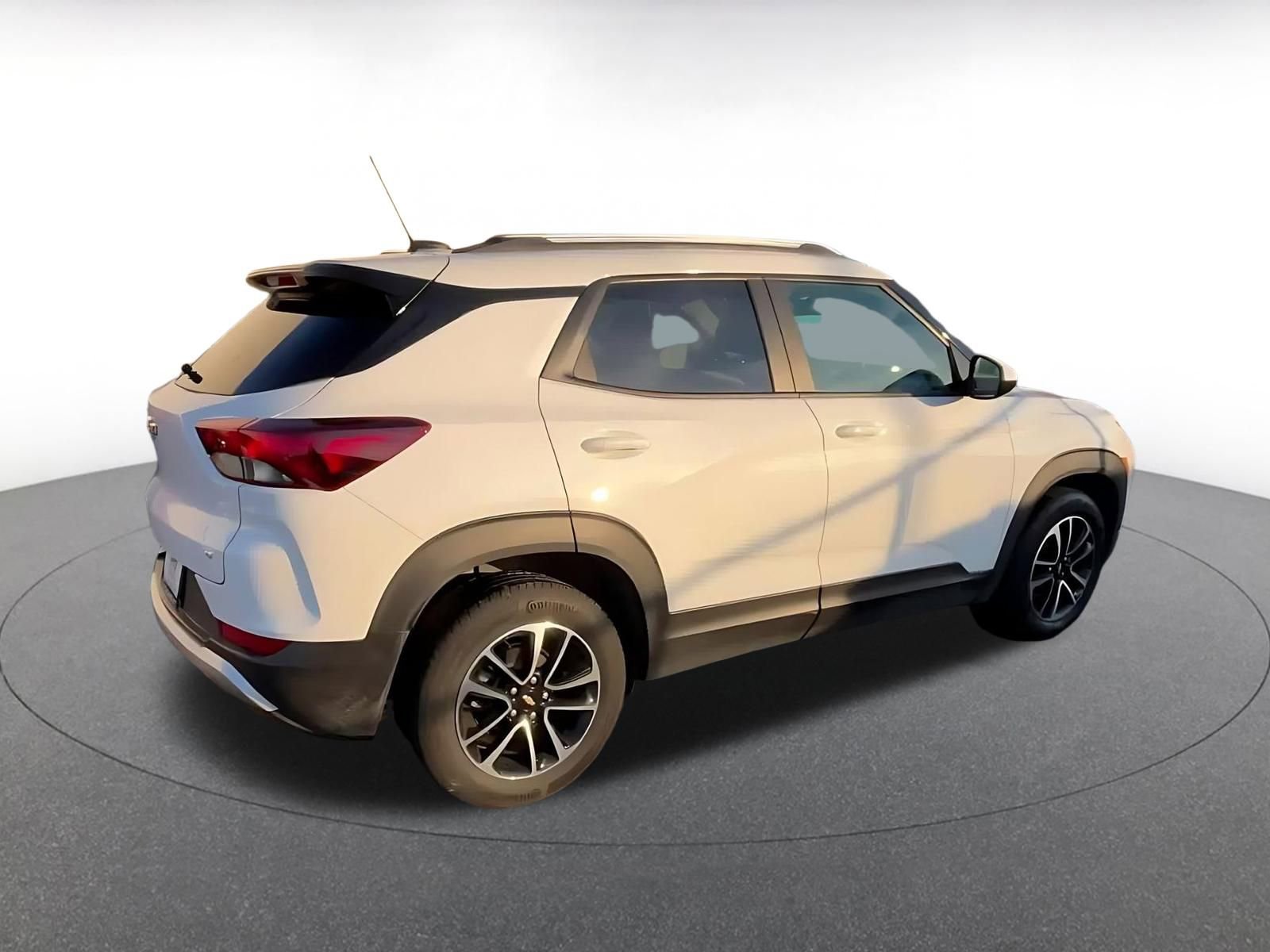 Thumbnail: 2025 Chevrolet TrailBlazer - 13