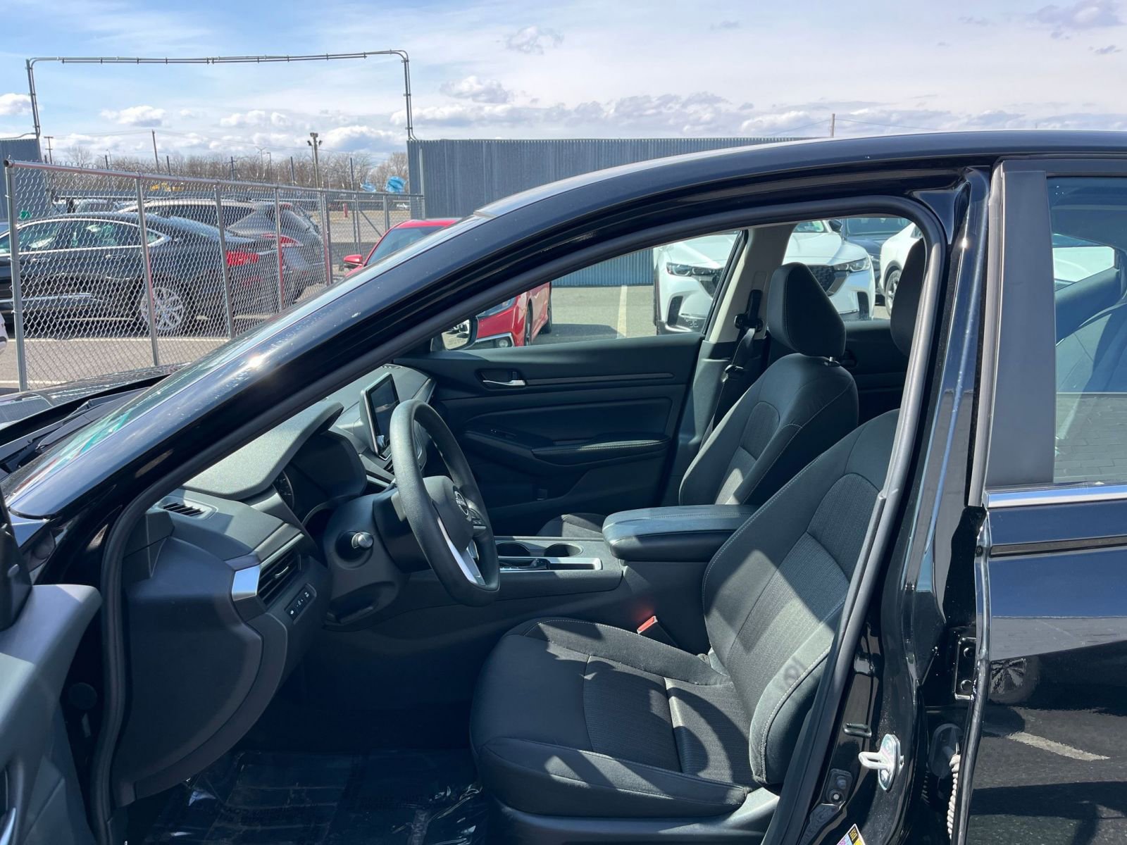 Thumbnail: 2025 Nissan Altima - 28