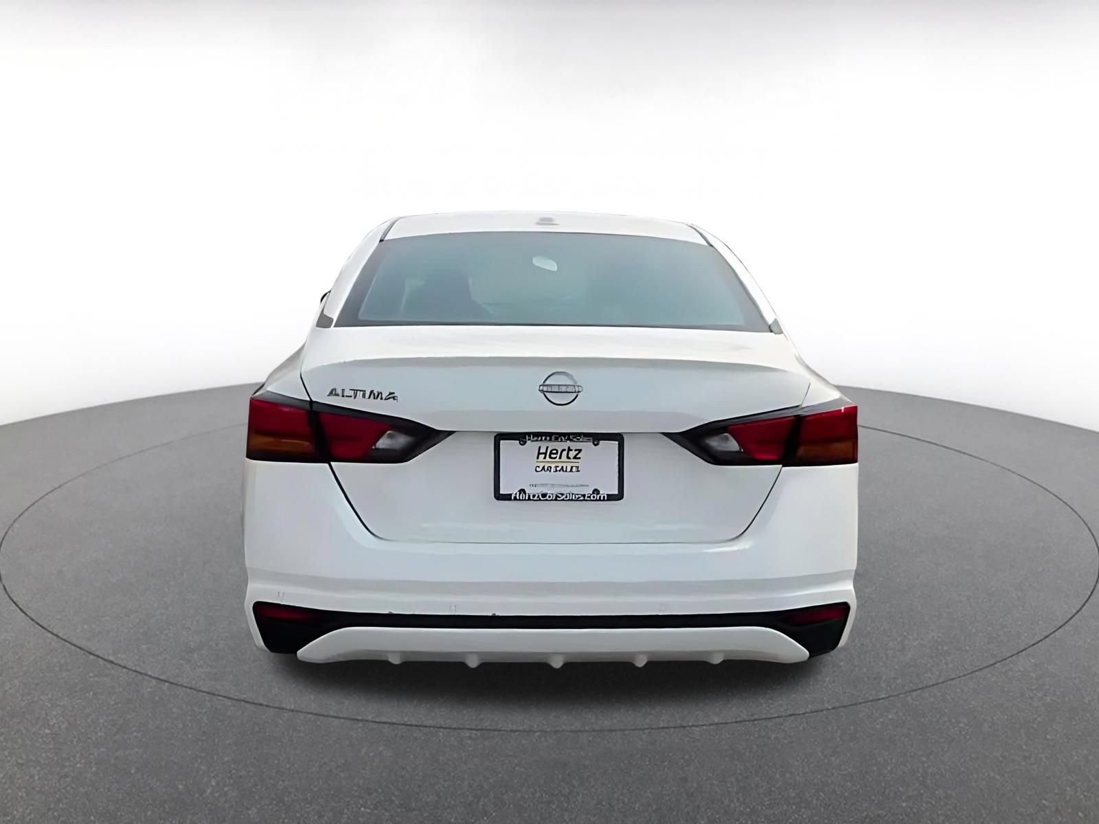 Thumbnail: 2025 Nissan Altima - 12