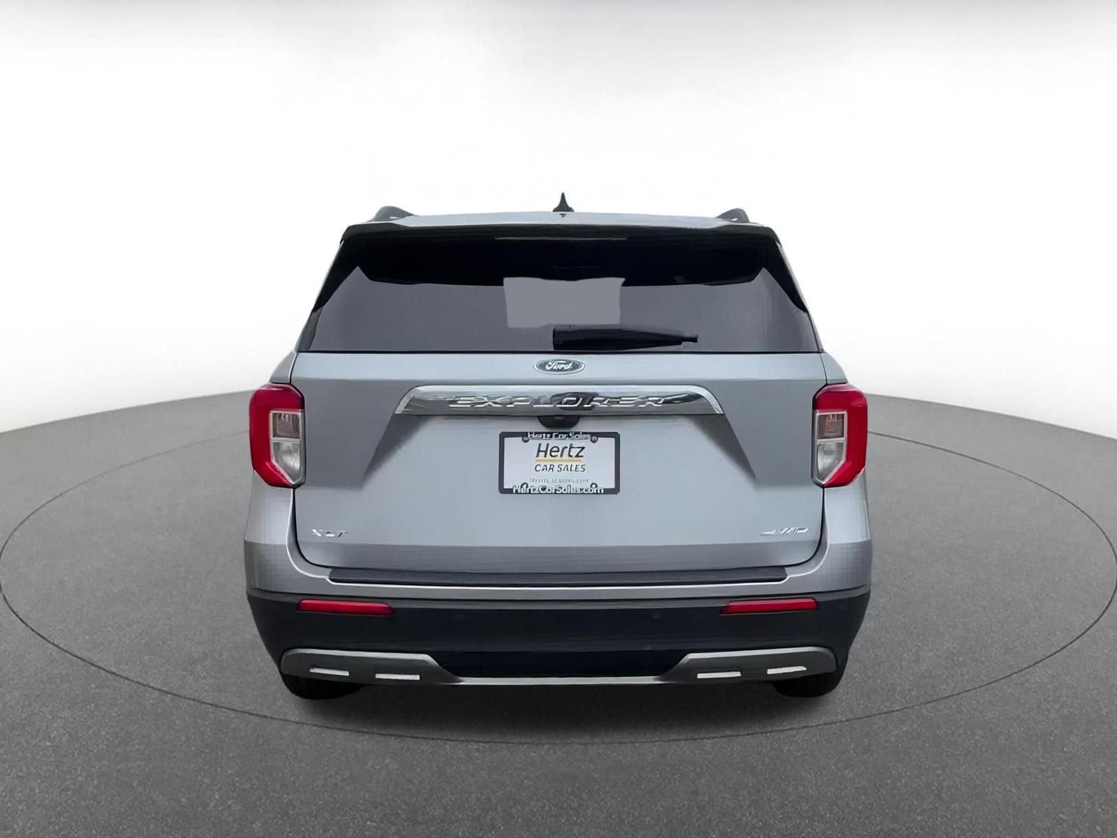 2023 Ford Explorer XLT 12