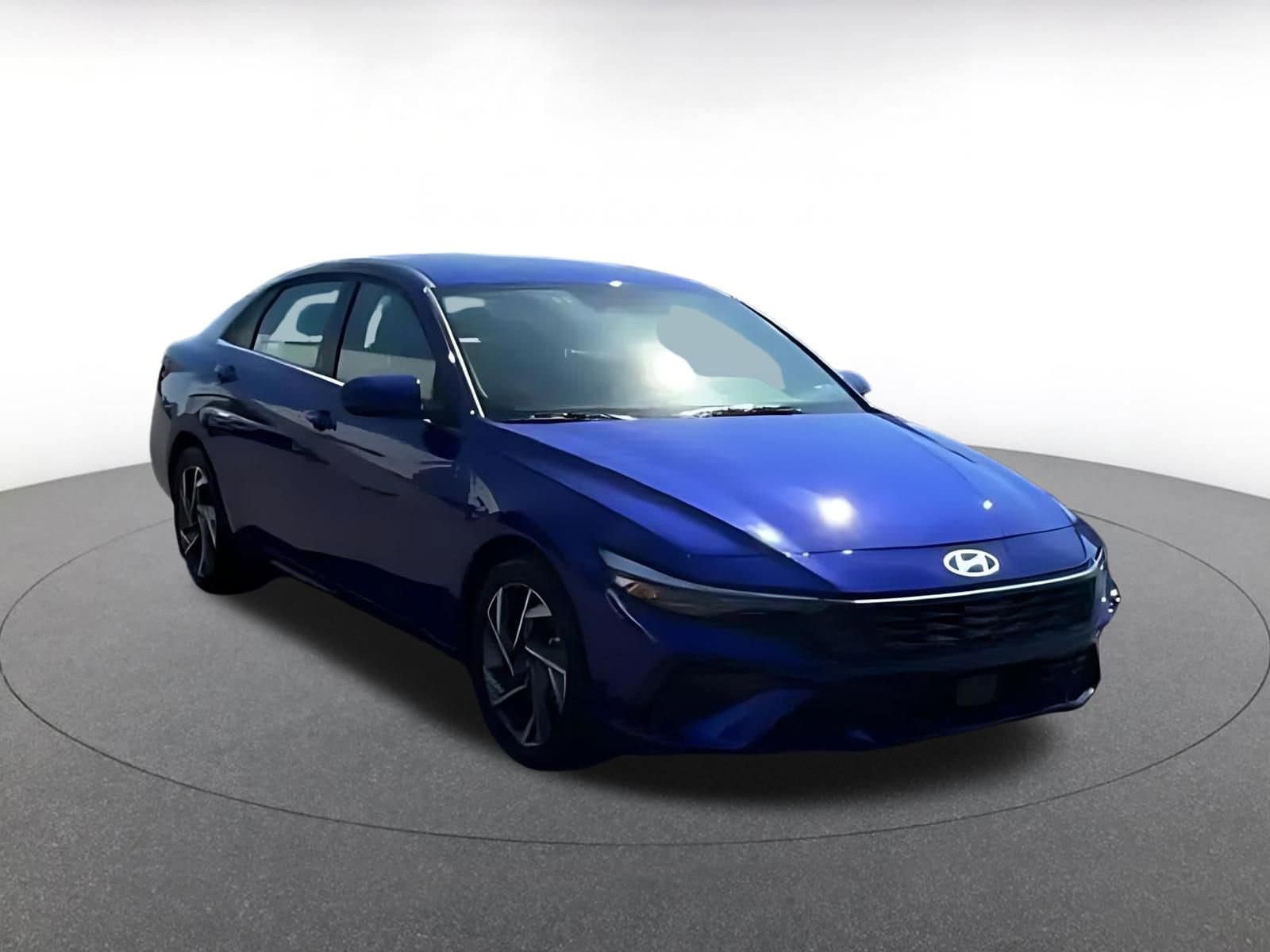 Thumbnail: 2025 Hyundai Elantra - 3