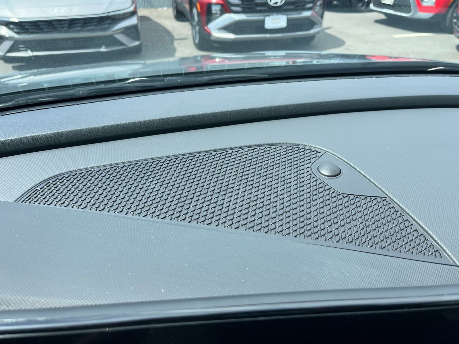 Thumbnail: 2025 Hyundai Elantra - 17