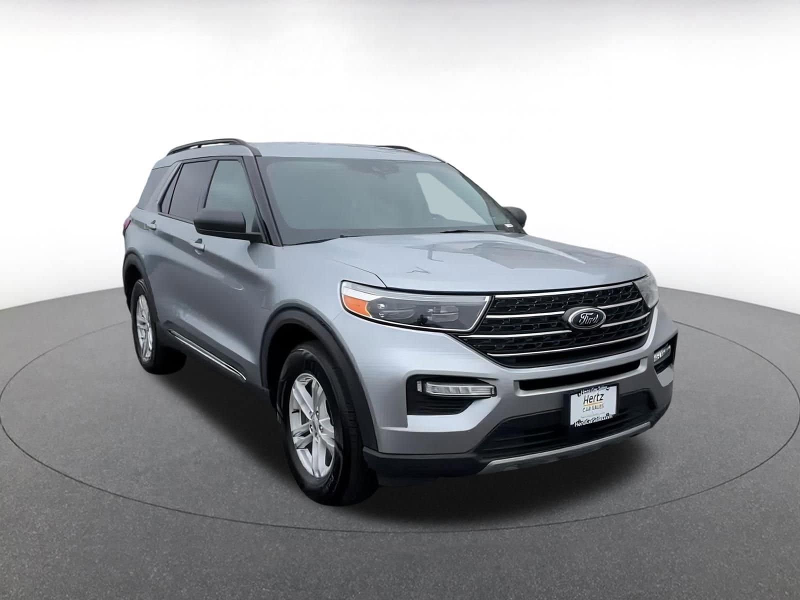2023 Ford Explorer XLT 3