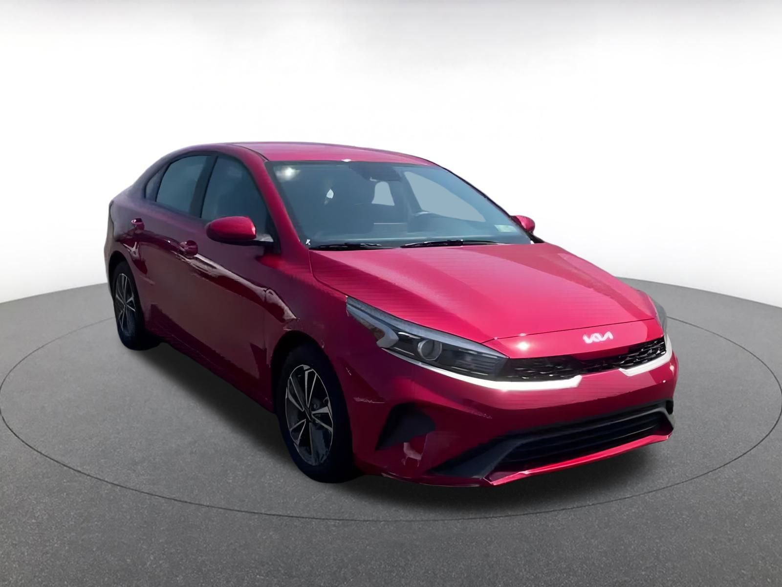 Thumbnail: 2024 Kia Forte - 3