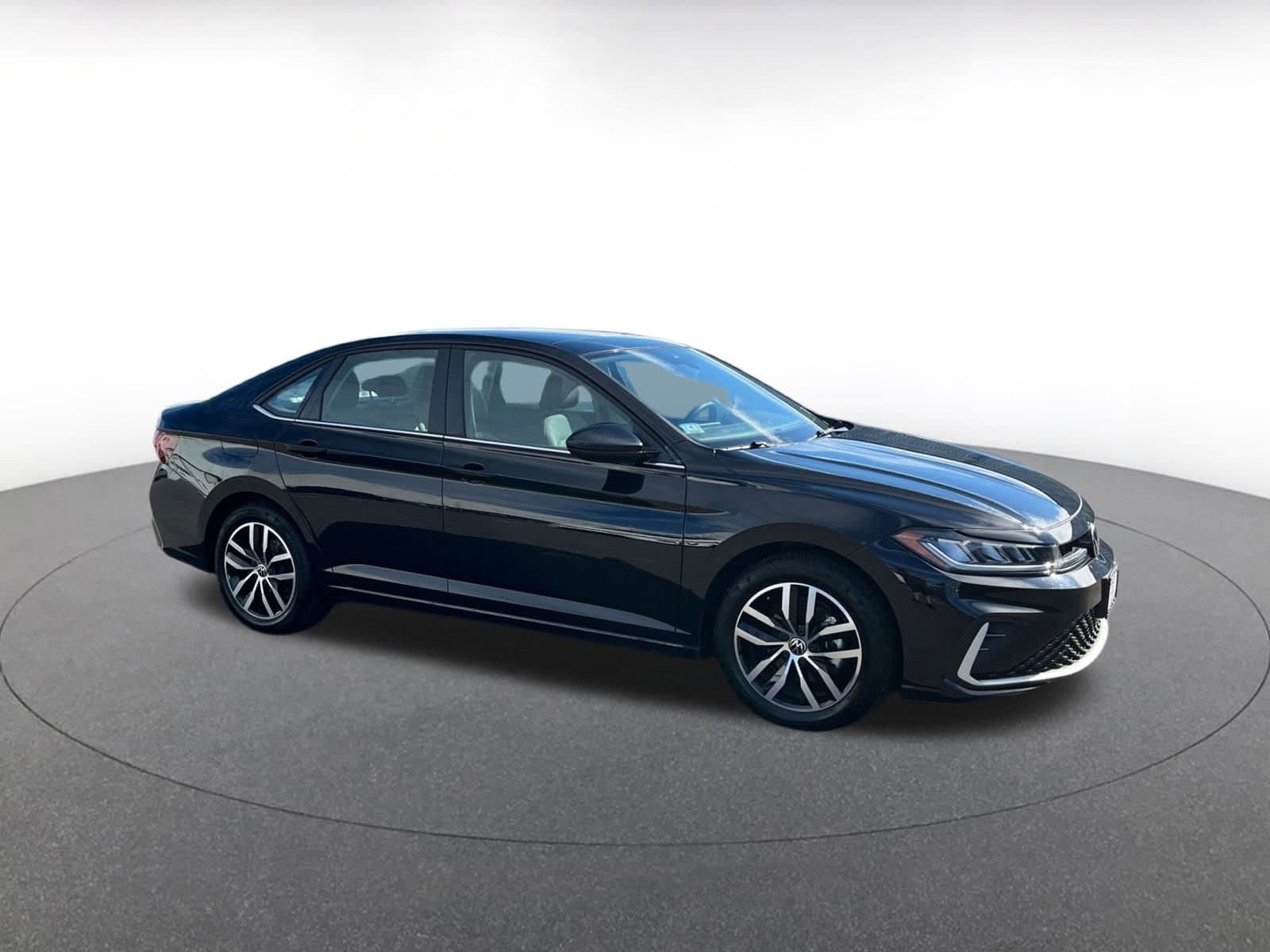 Thumbnail: 2025 Volkswagen Jetta - 1