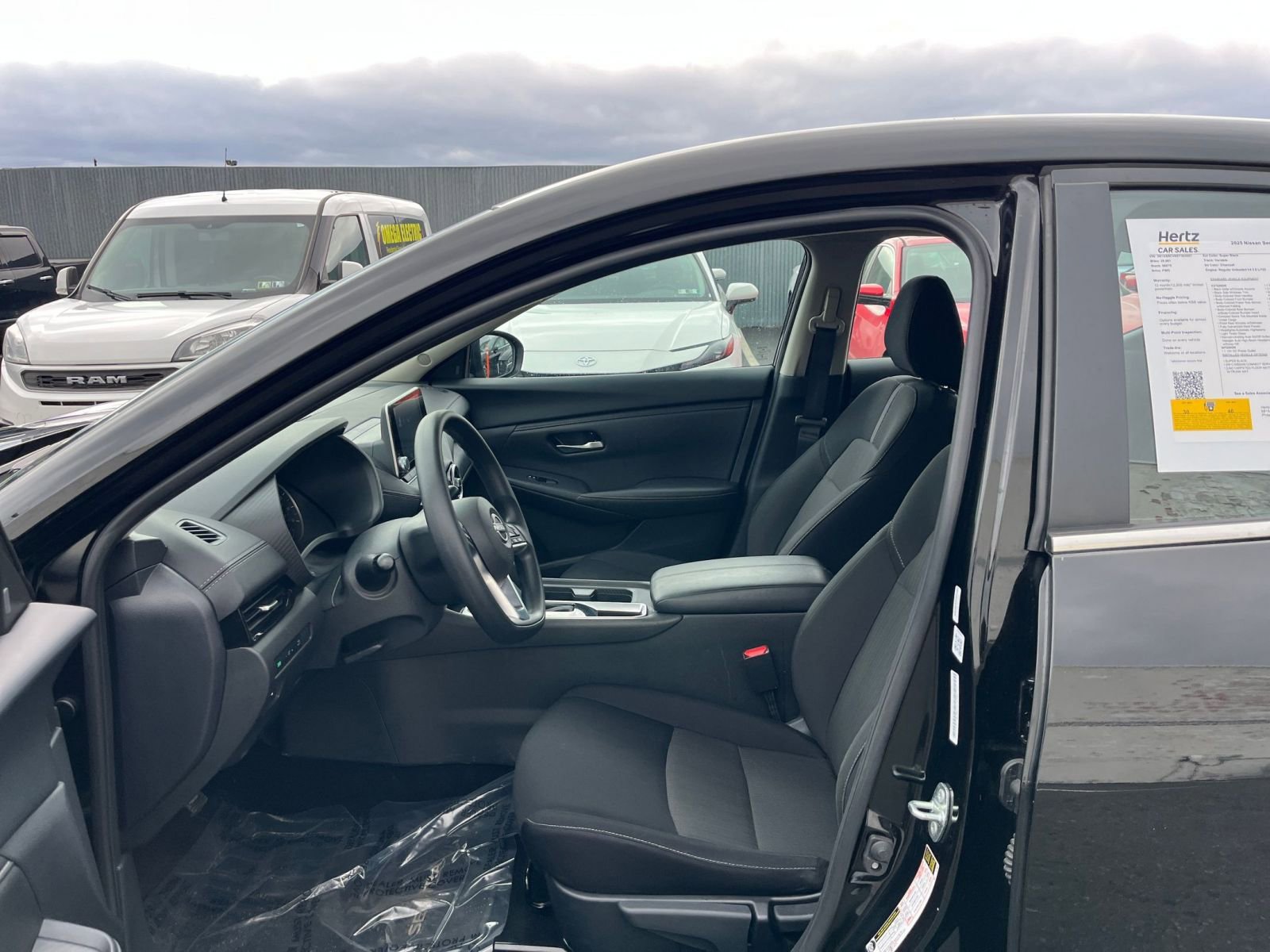 Thumbnail: 2025 Nissan Sentra - 26