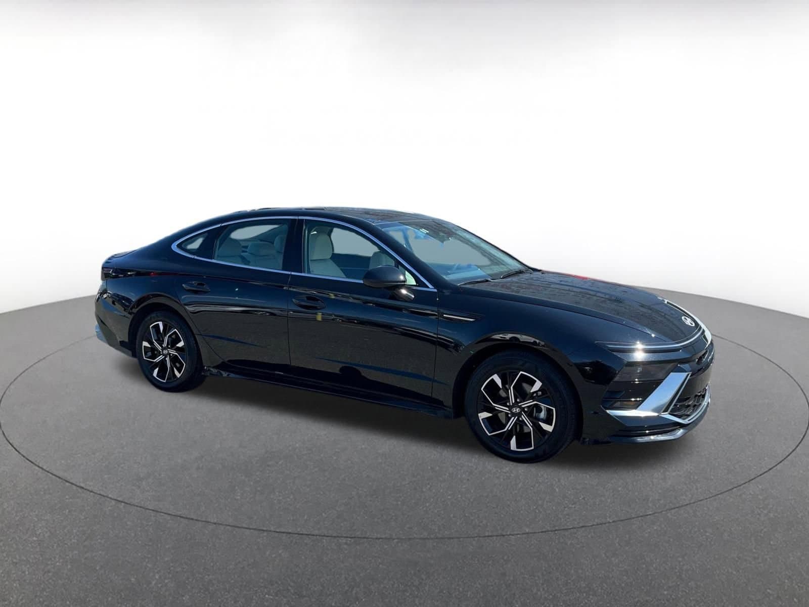 Thumbnail: 2025 Hyundai Sonata - 1