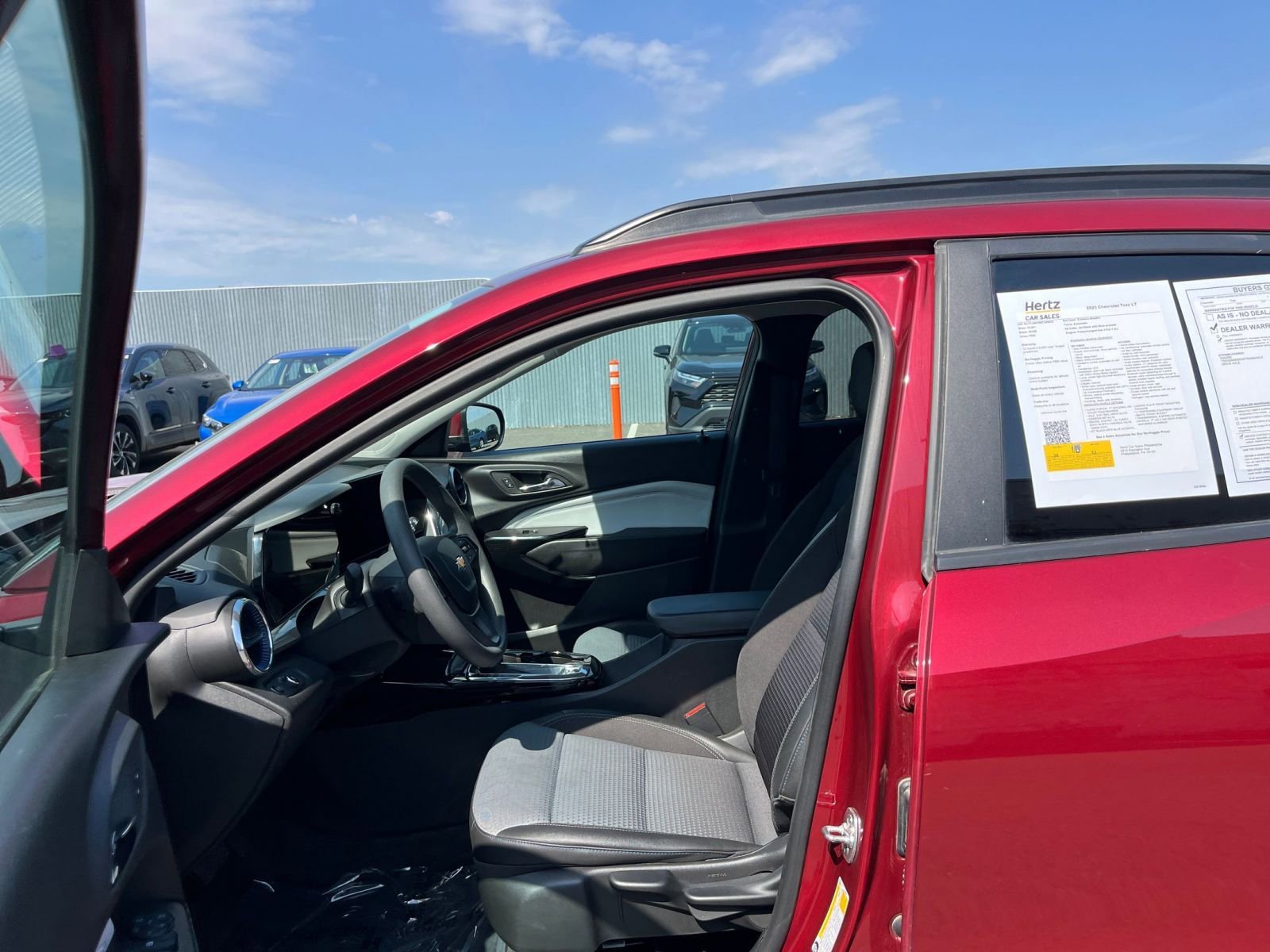 Thumbnail: 2025 Chevrolet Trax - 27