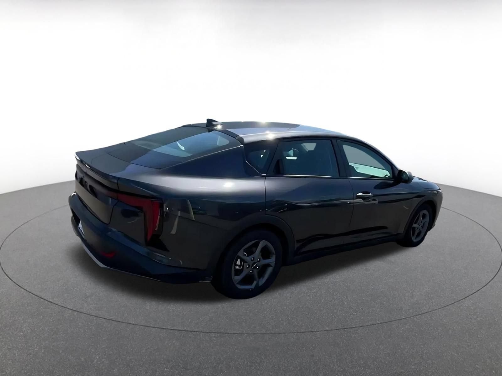 Thumbnail: 2026 Kia K4 - 14