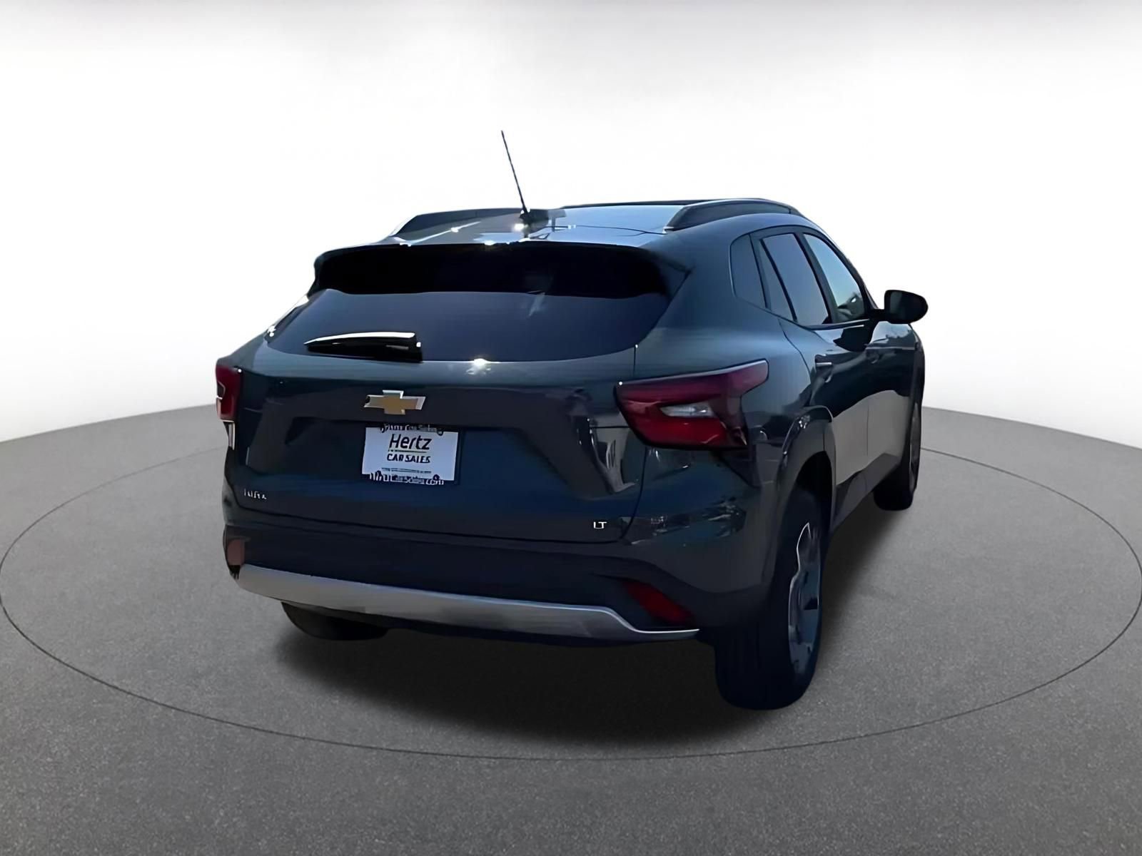 Thumbnail: 2025 Chevrolet Trax - 15