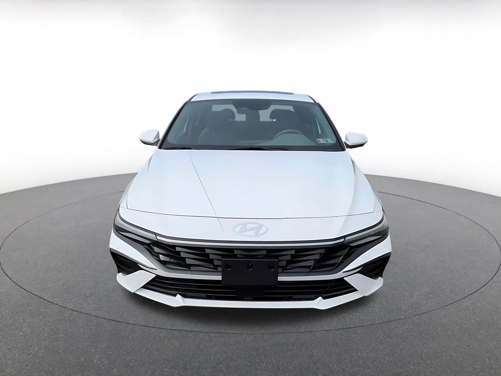 Thumbnail: 2025 Hyundai Elantra - 5