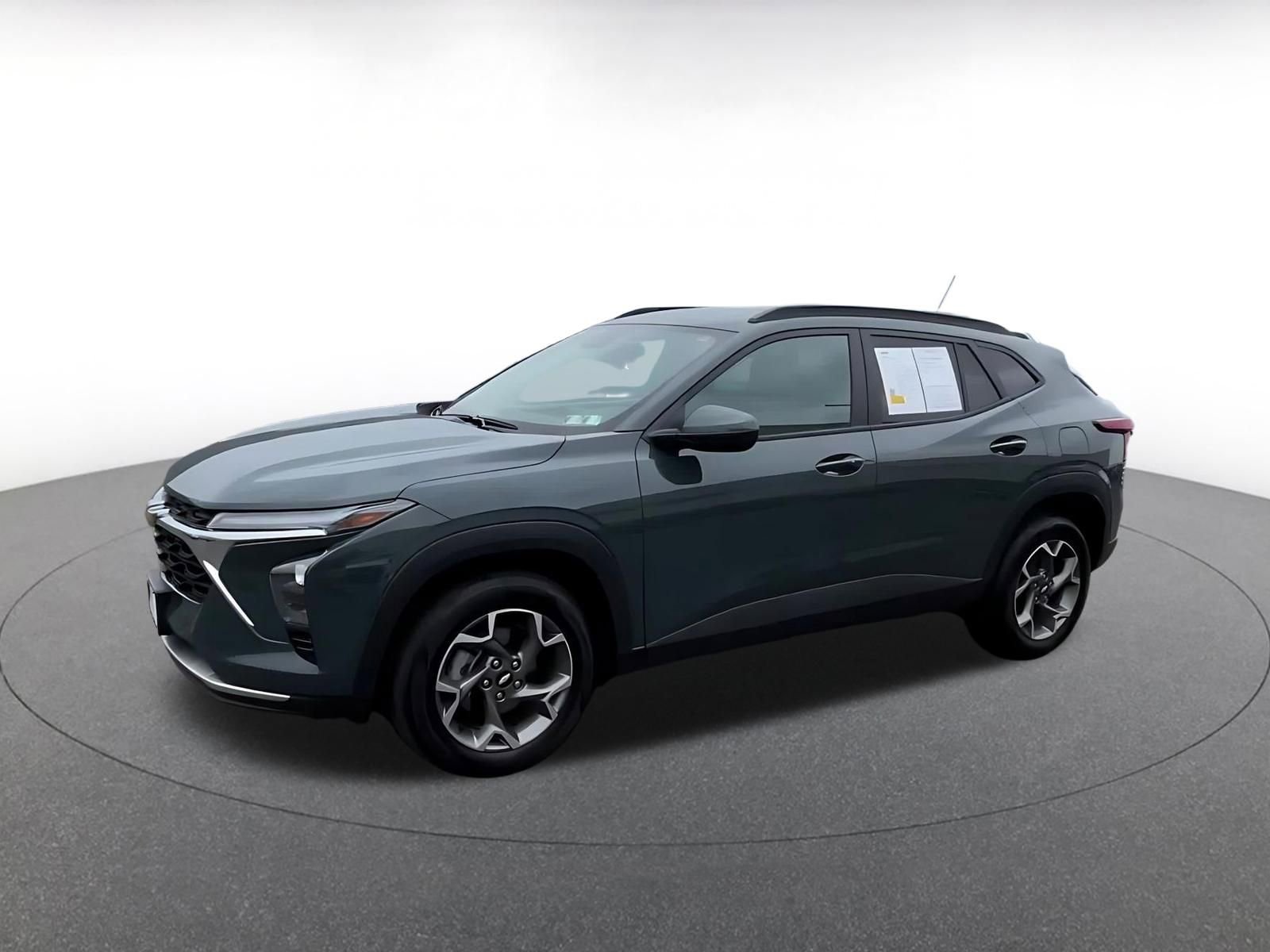 Thumbnail: 2025 Chevrolet Trax - 7