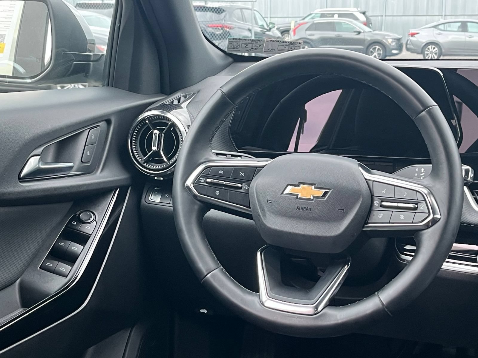 Thumbnail: 2025 Chevrolet Equinox - 28