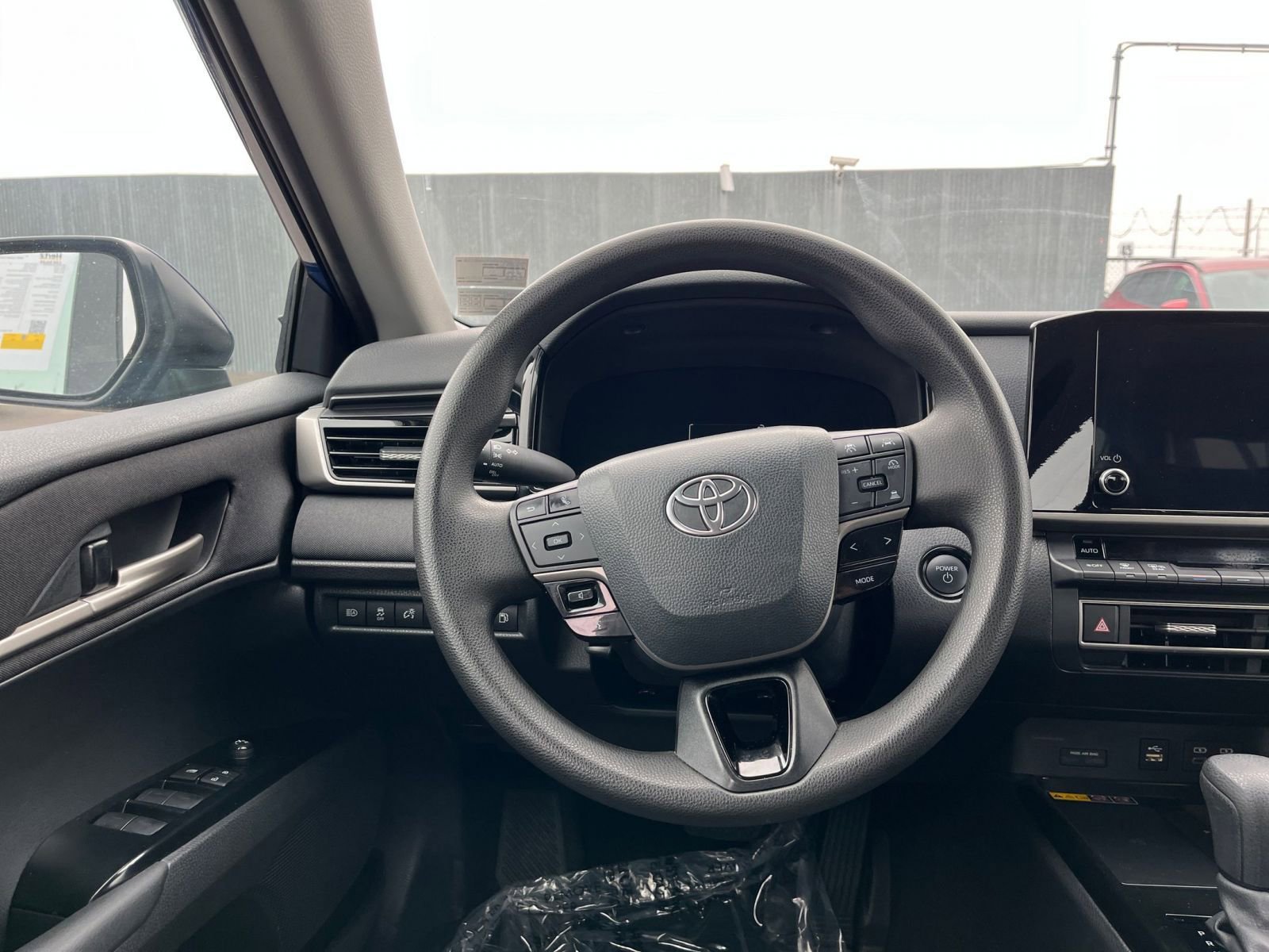 Thumbnail: 2025 Toyota Camry - 27