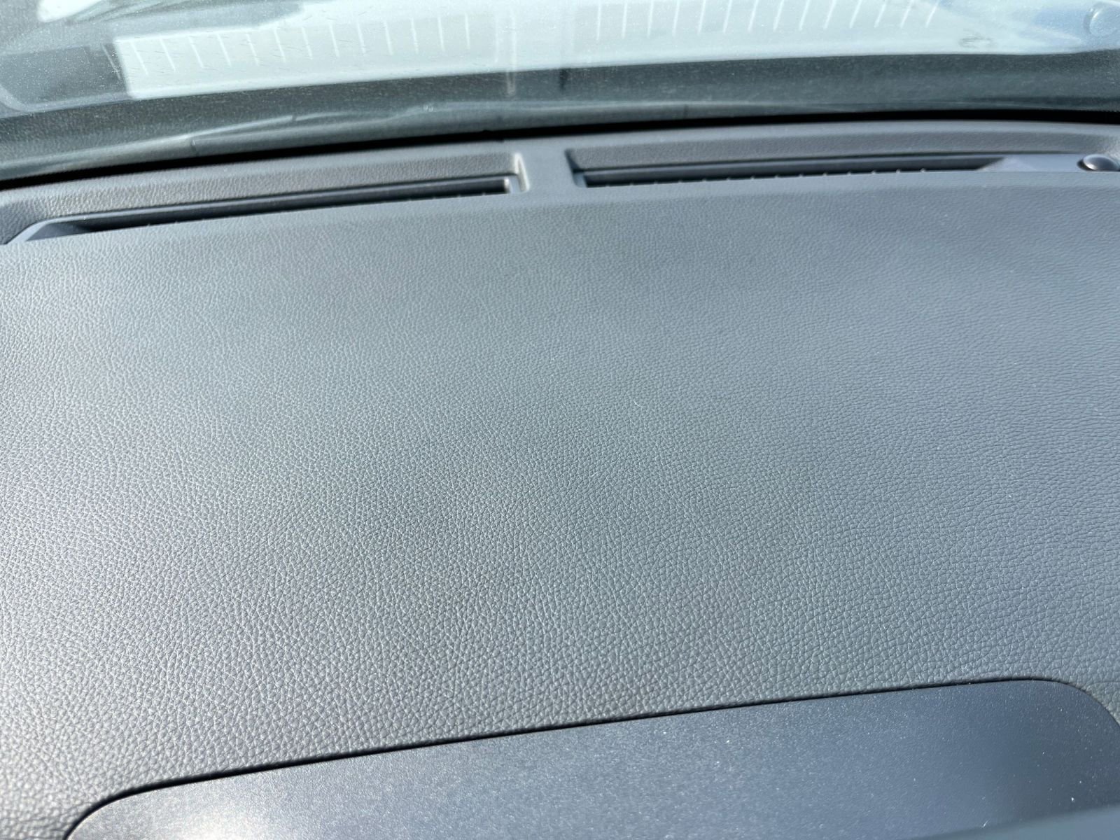 Thumbnail: 2025 Toyota RAV4 - 17