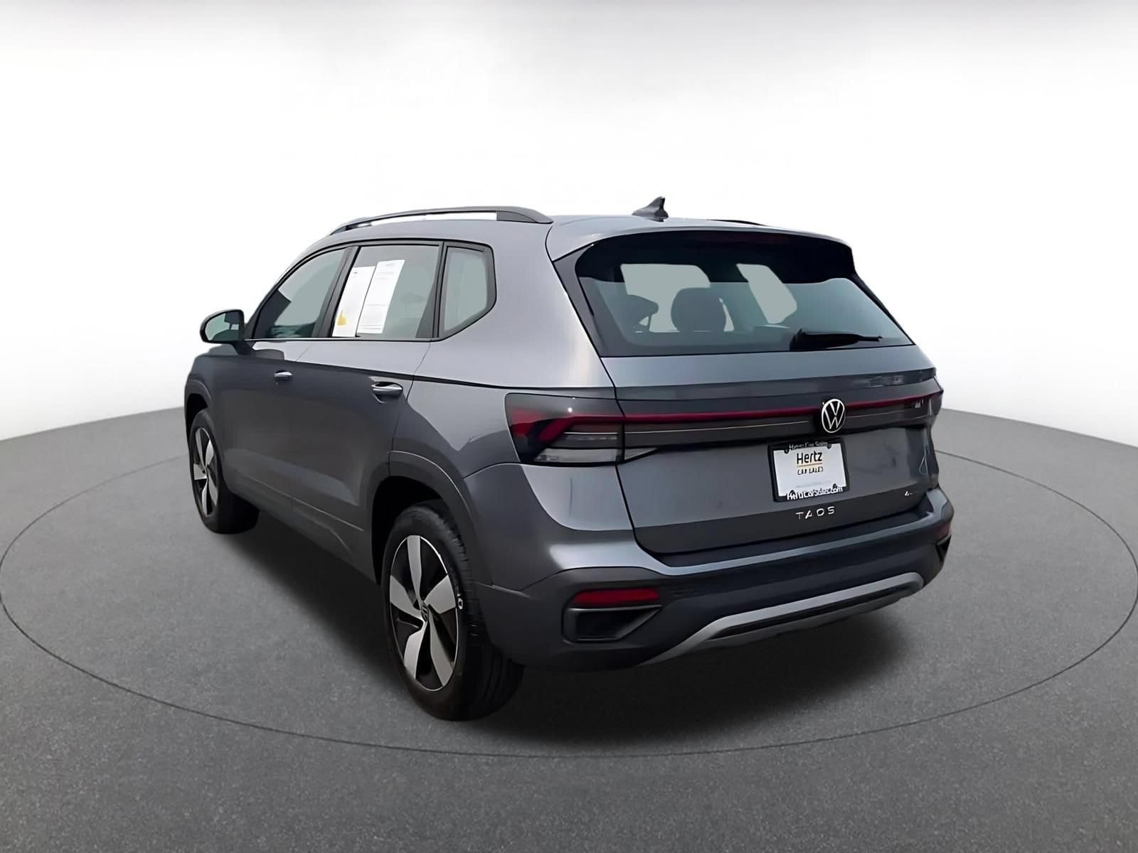 Thumbnail: 2026 Volkswagen Taos - 10