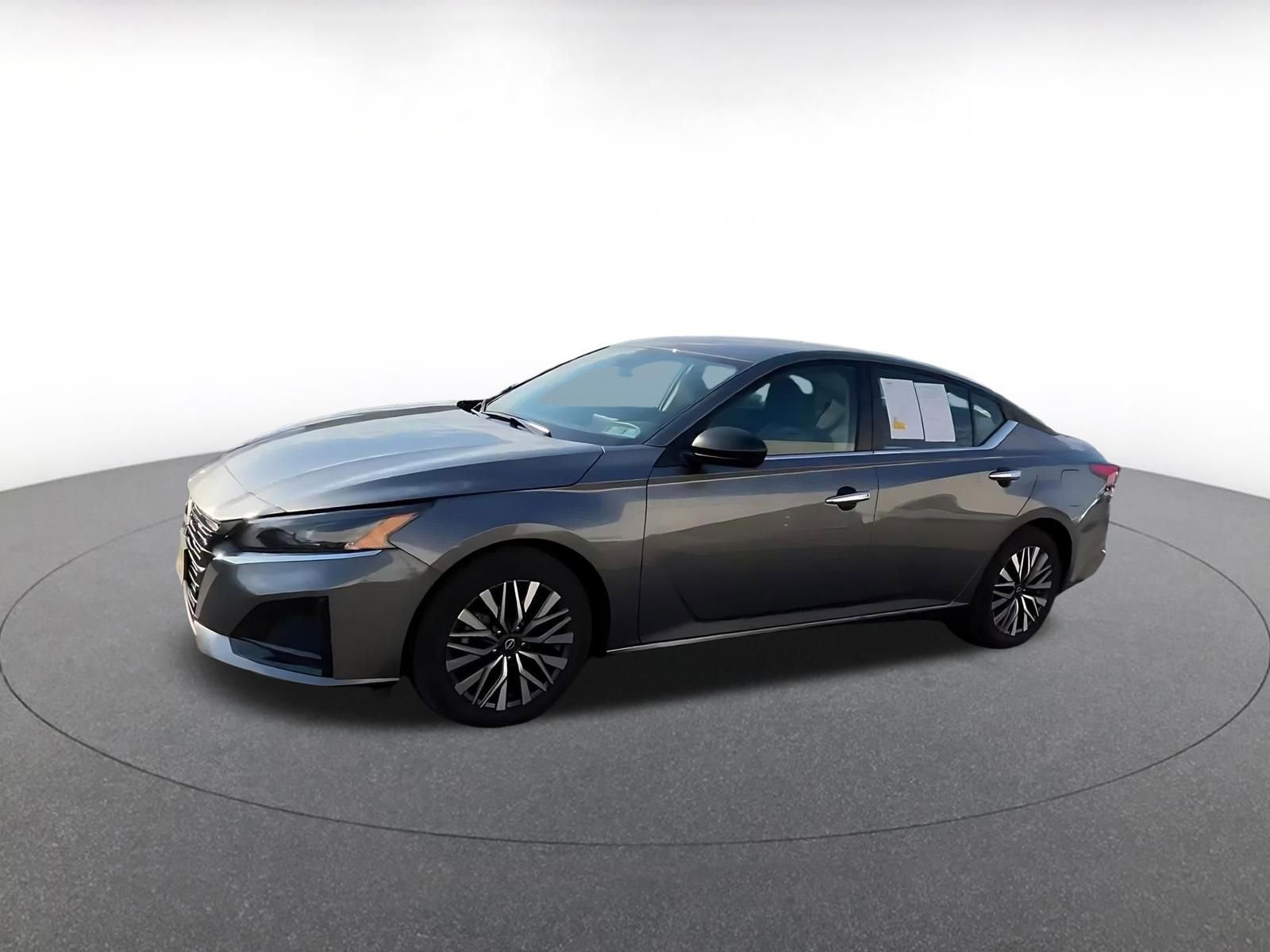 Thumbnail: 2025 Nissan Altima - 7