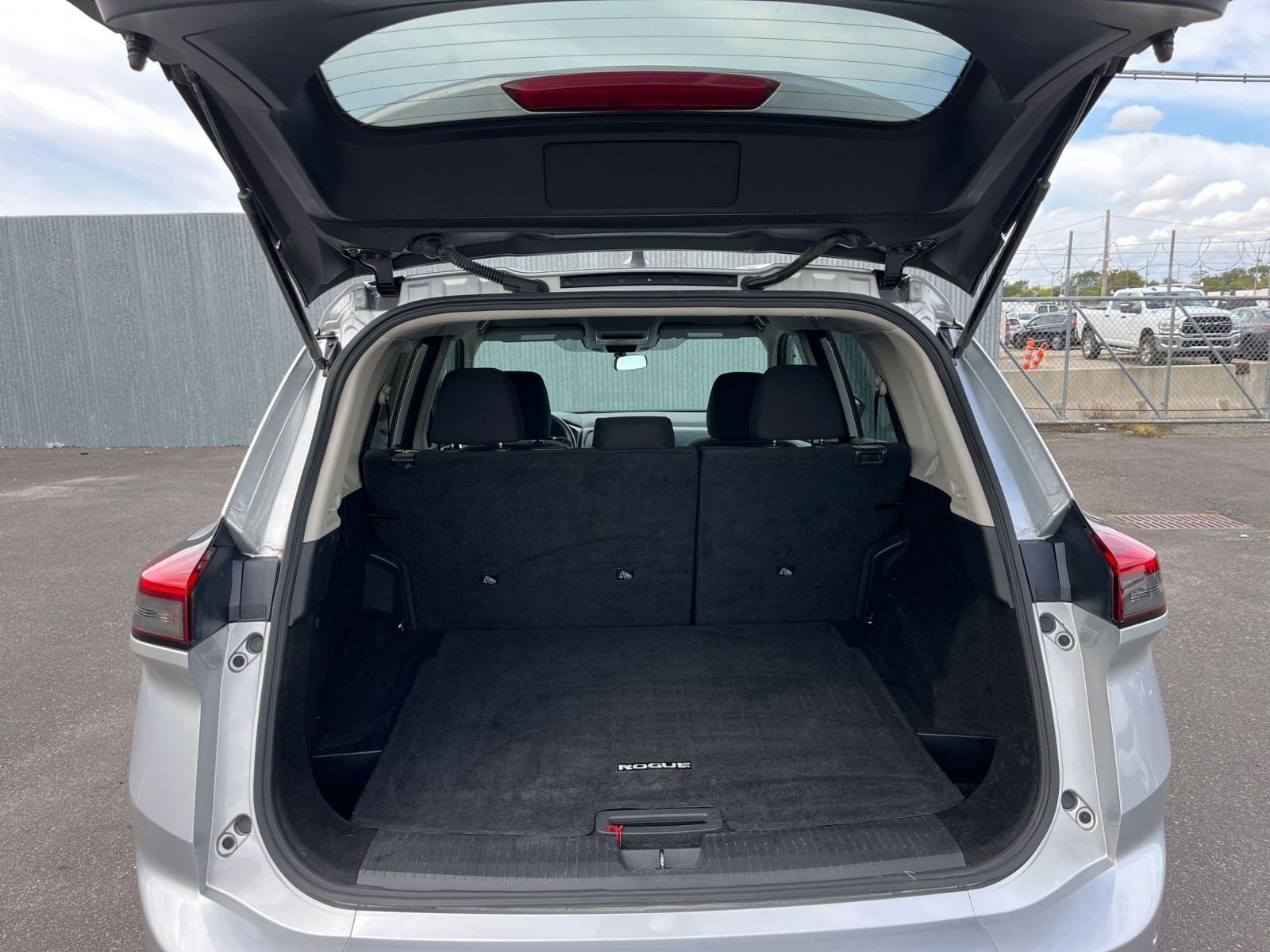 Thumbnail: 2024 Nissan Rogue - 30