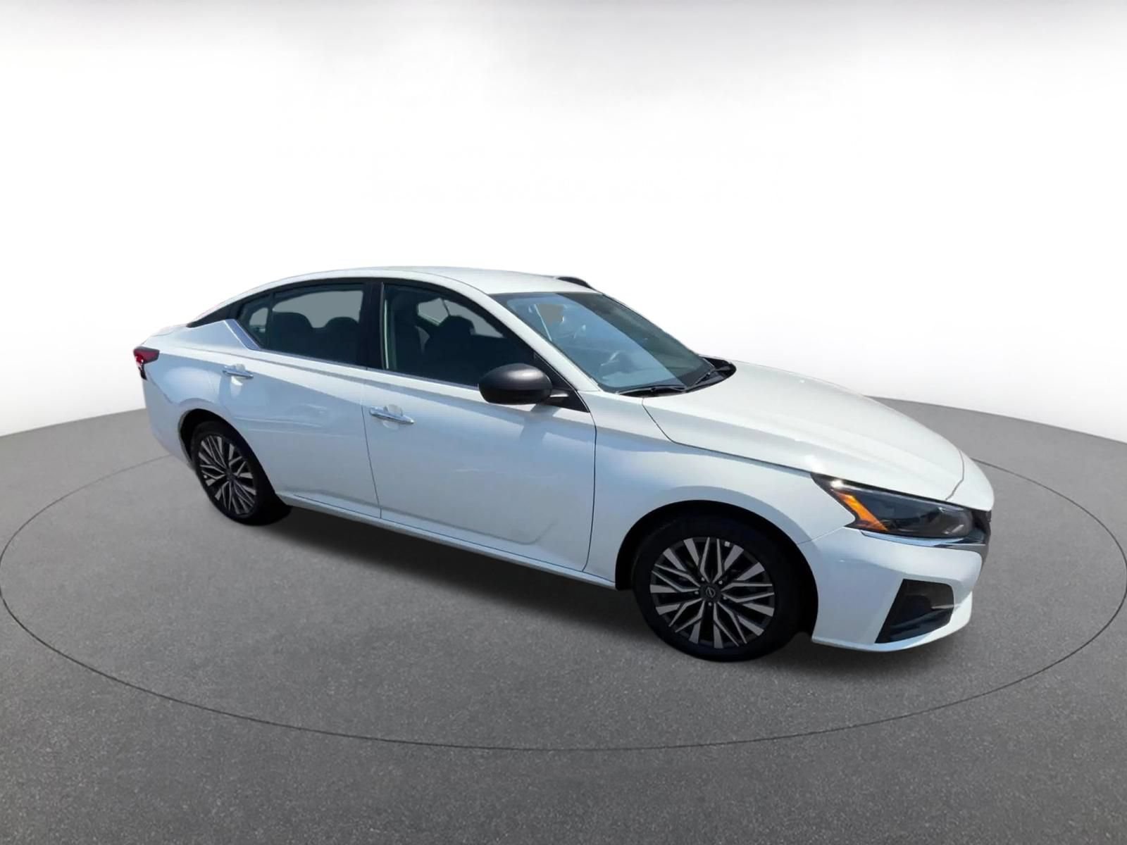 Thumbnail: 2025 Nissan Altima - 2