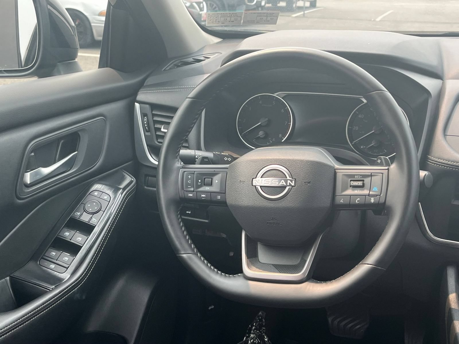 Thumbnail: 2025 Nissan Rogue - 30