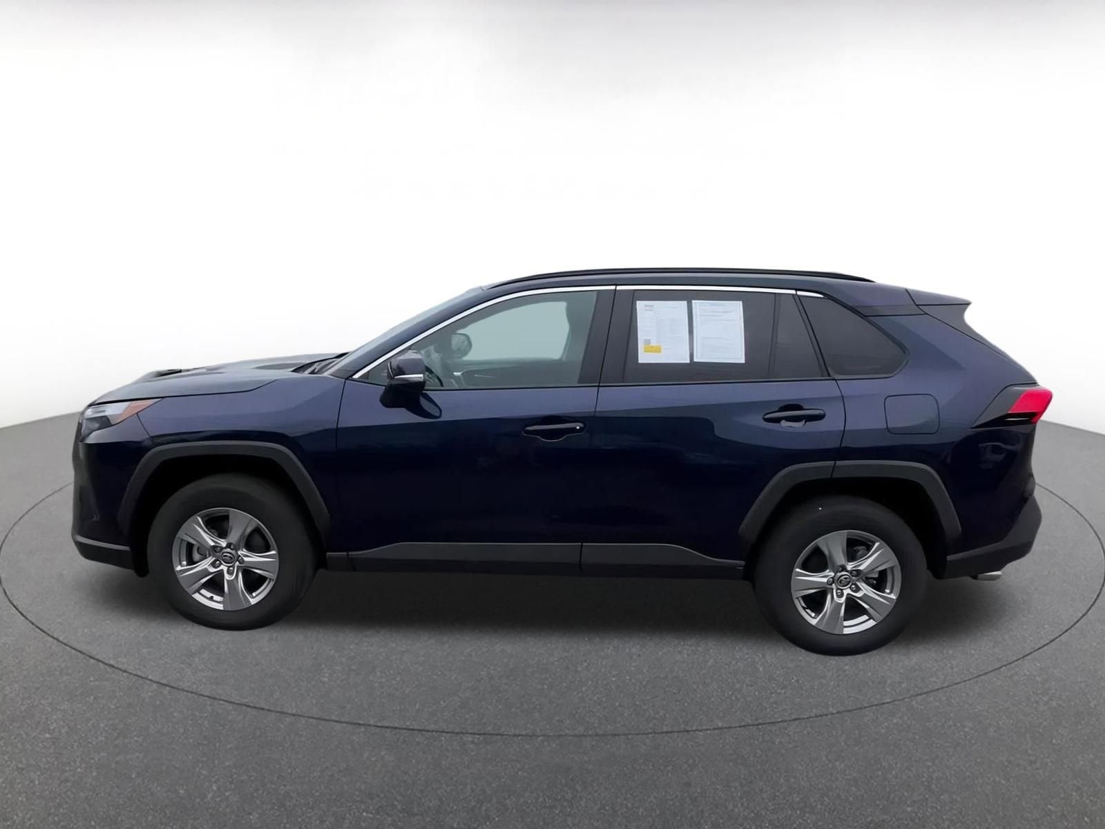 Thumbnail: 2025 Toyota RAV4 - 8