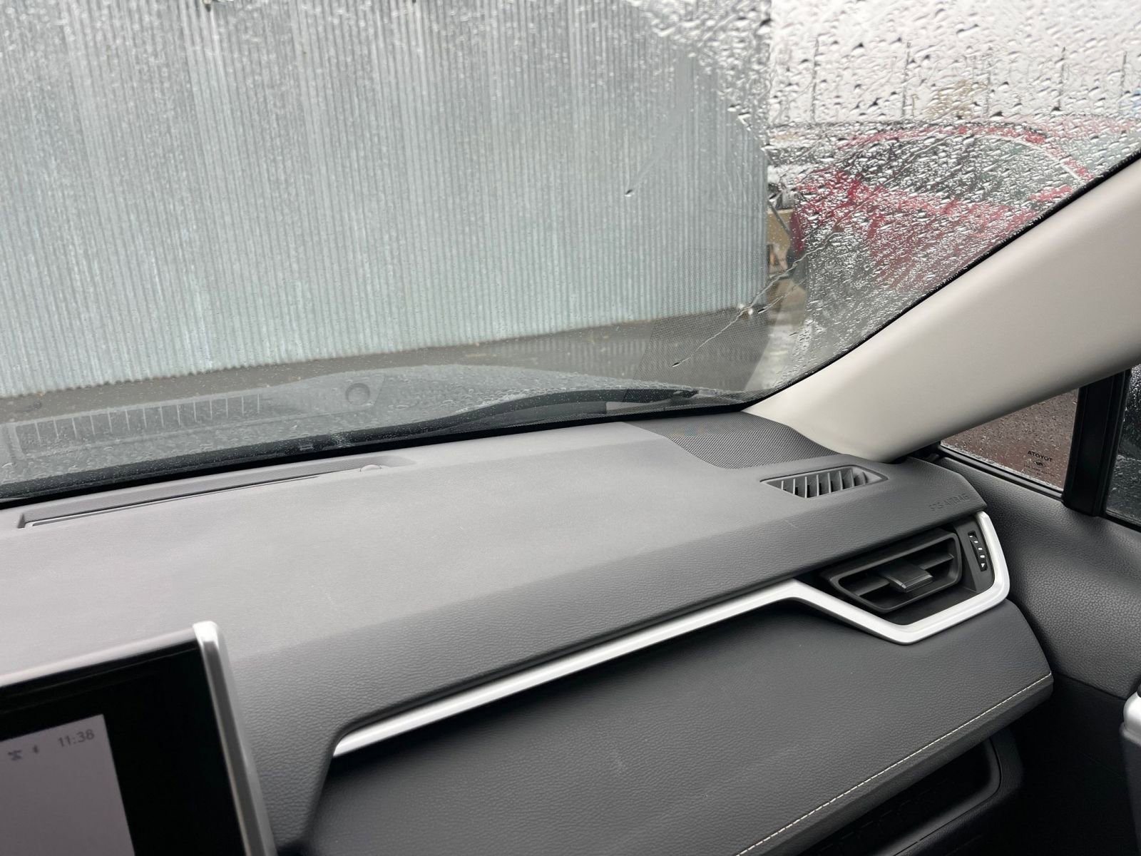 Thumbnail: 2025 Toyota RAV4 - 34