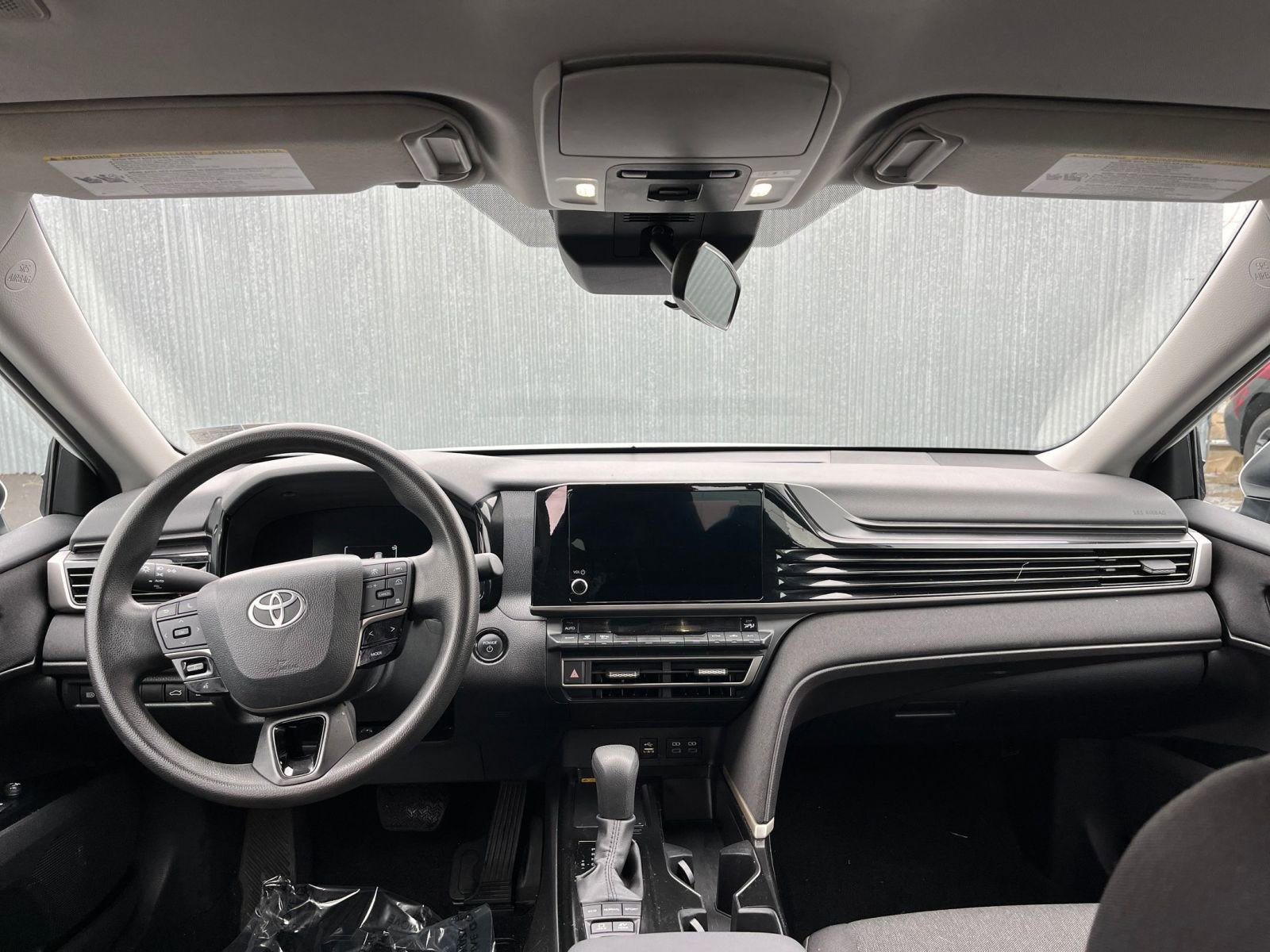 Thumbnail: 2025 Toyota Camry - 32