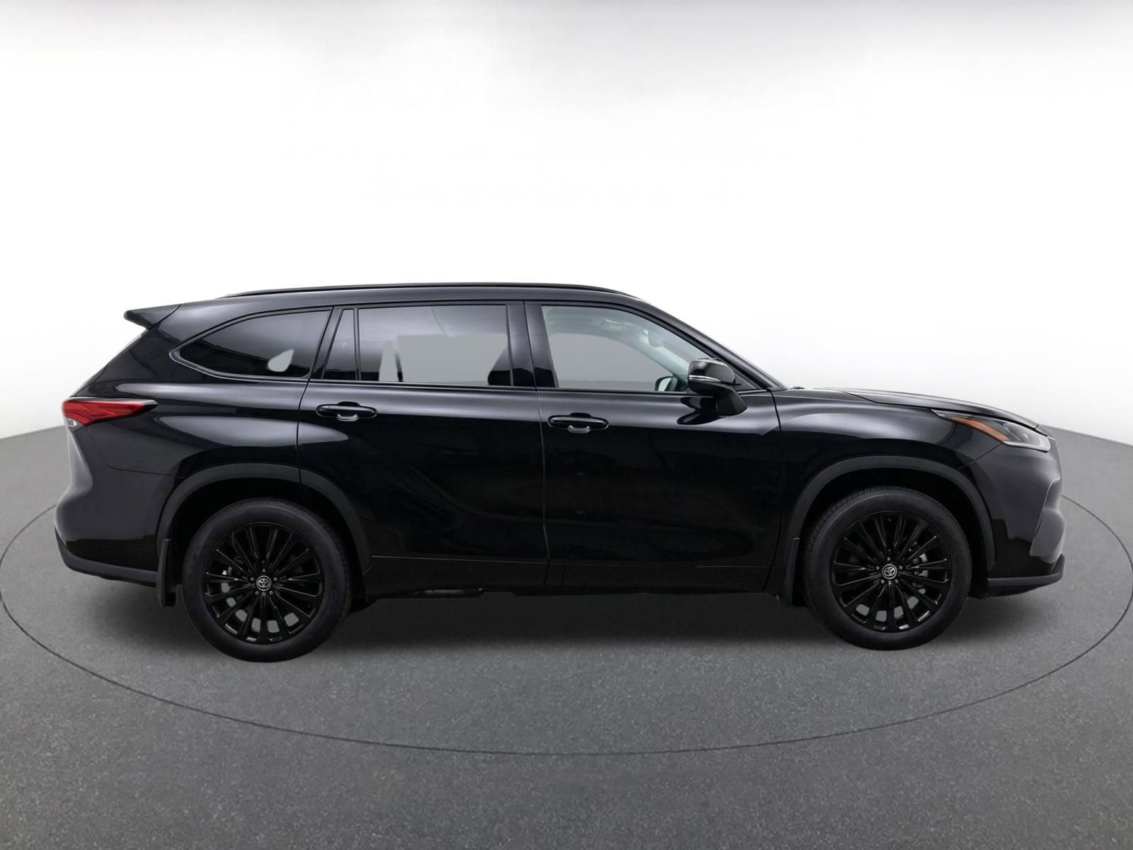 Thumbnail: 2025 Toyota Highlander - 10