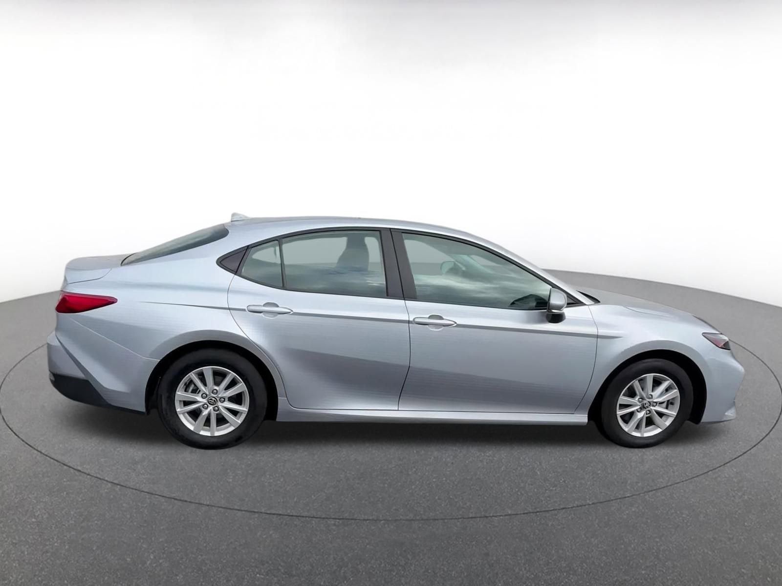 Thumbnail: 2025 Toyota Camry - 16