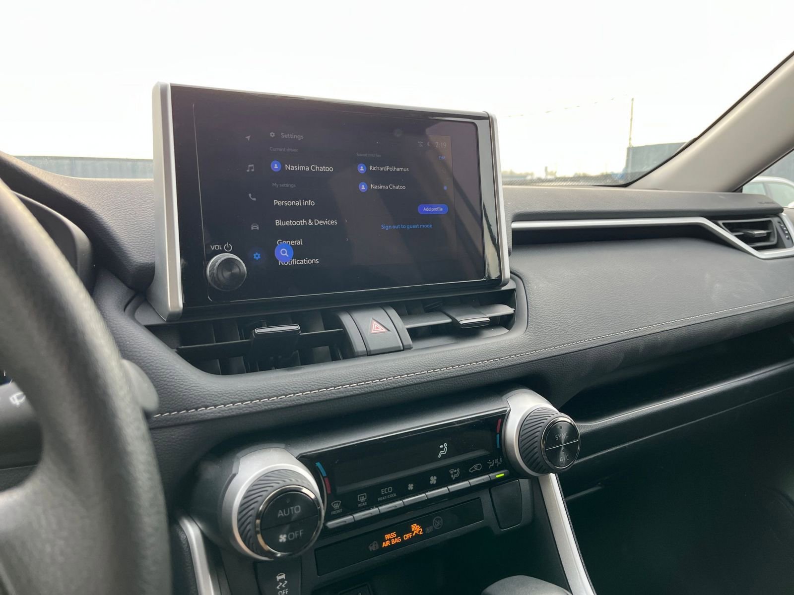 Thumbnail: 2025 Toyota RAV4 - 21