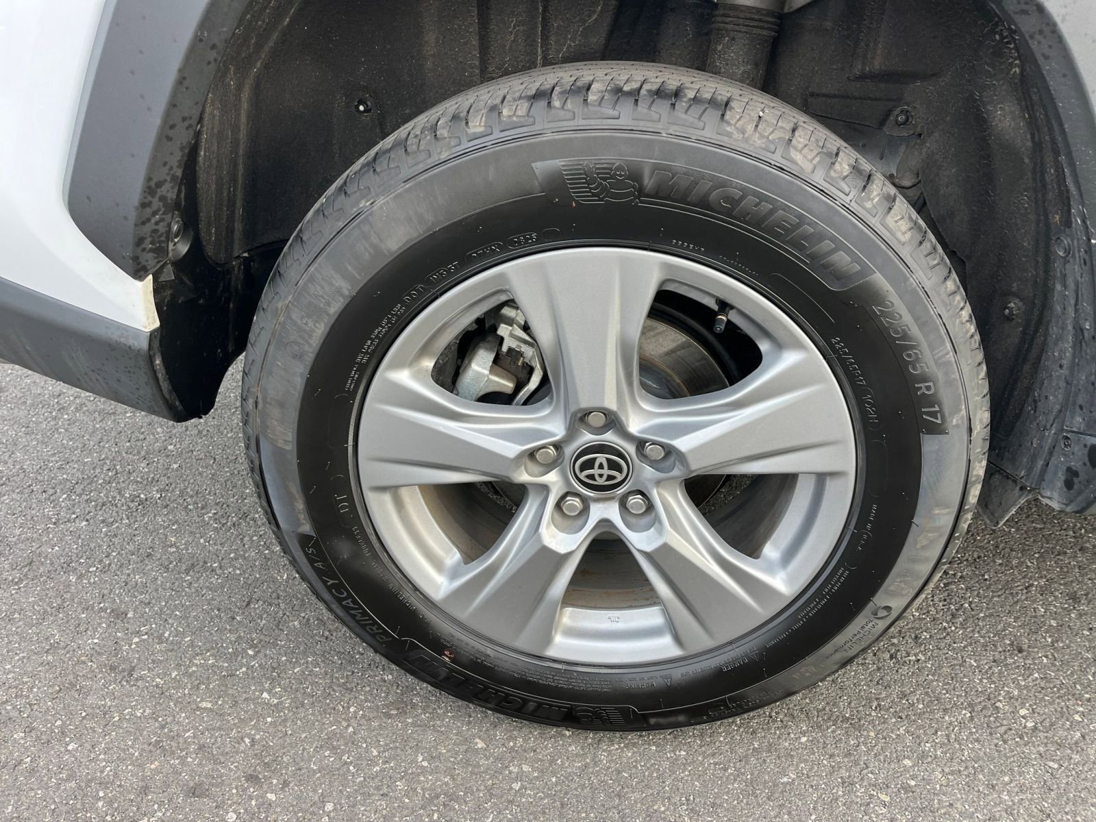 Thumbnail: 2025 Toyota RAV4 - 29