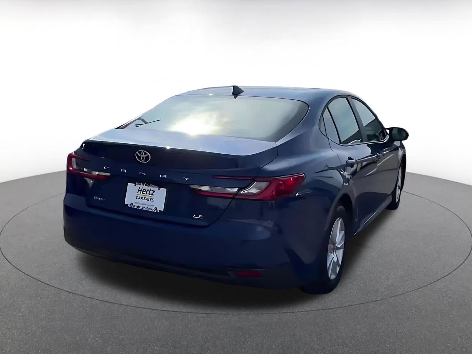 Thumbnail: 2025 Toyota Camry - 12