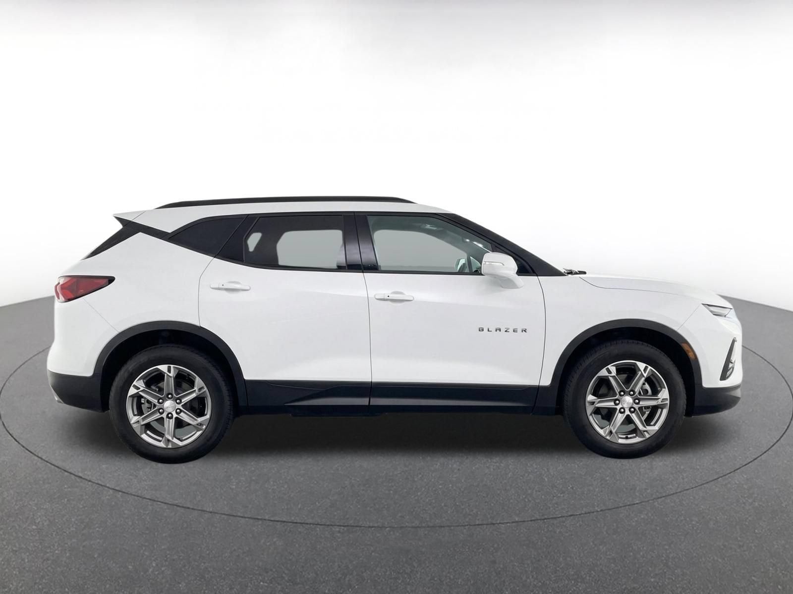 Thumbnail: 2025 Chevrolet Blazer - 18
