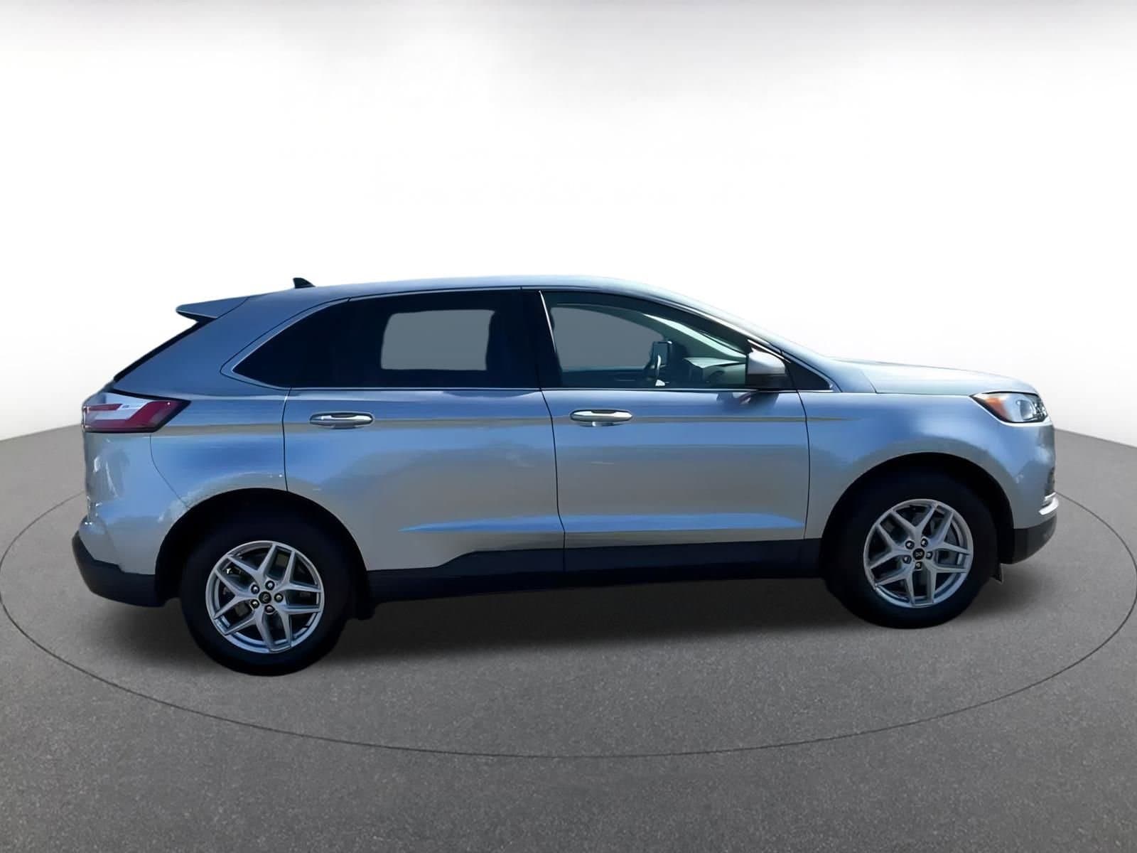 Thumbnail: 2024 Ford Edge - 16