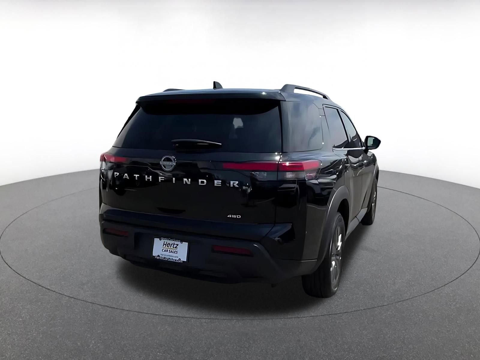 Thumbnail: 2025 Nissan Pathfinder - 13