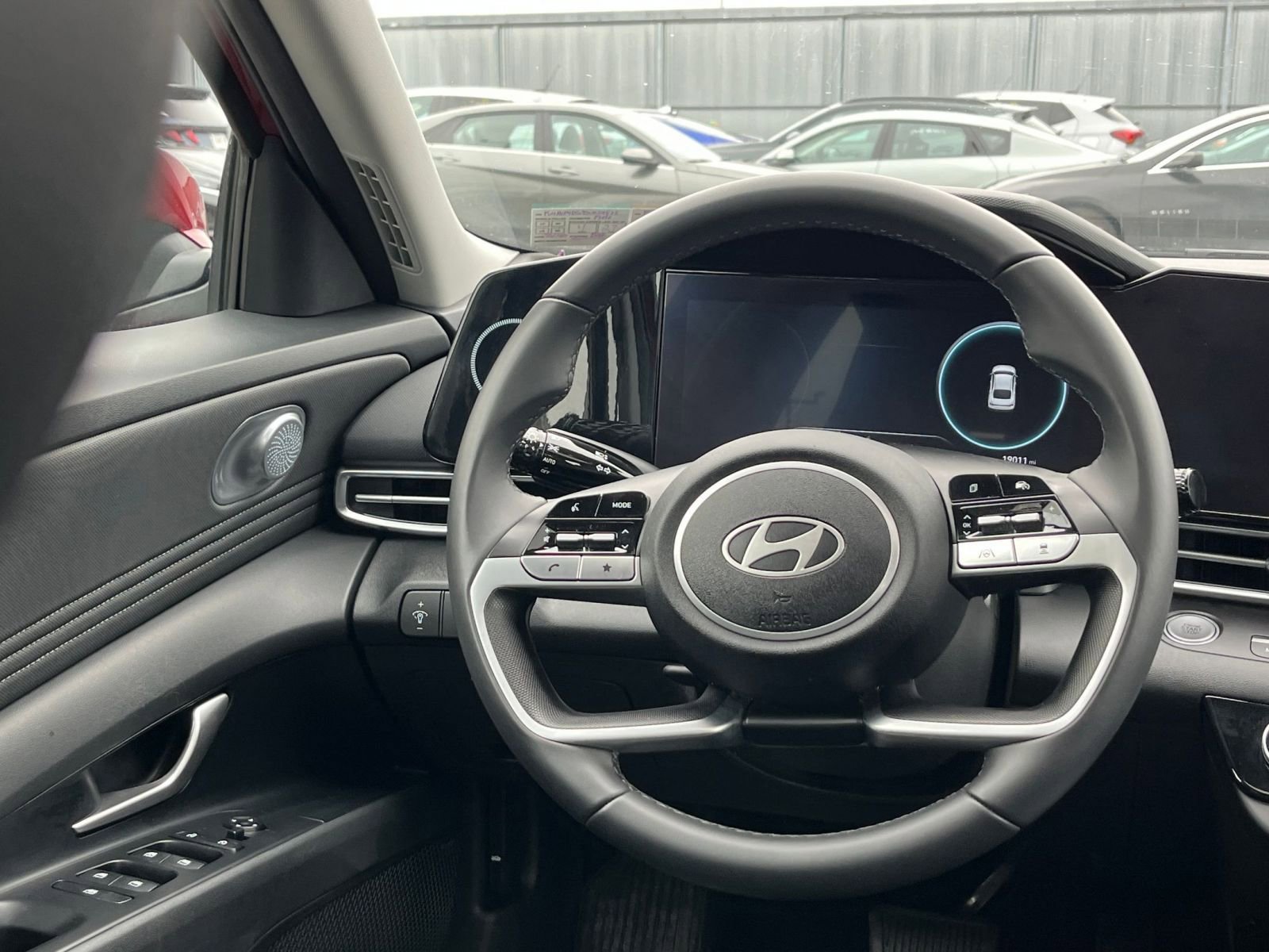 Thumbnail: 2025 Hyundai Elantra - 29