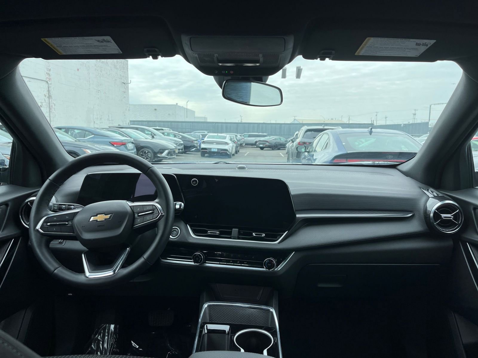 Thumbnail: 2025 Chevrolet Equinox - 33