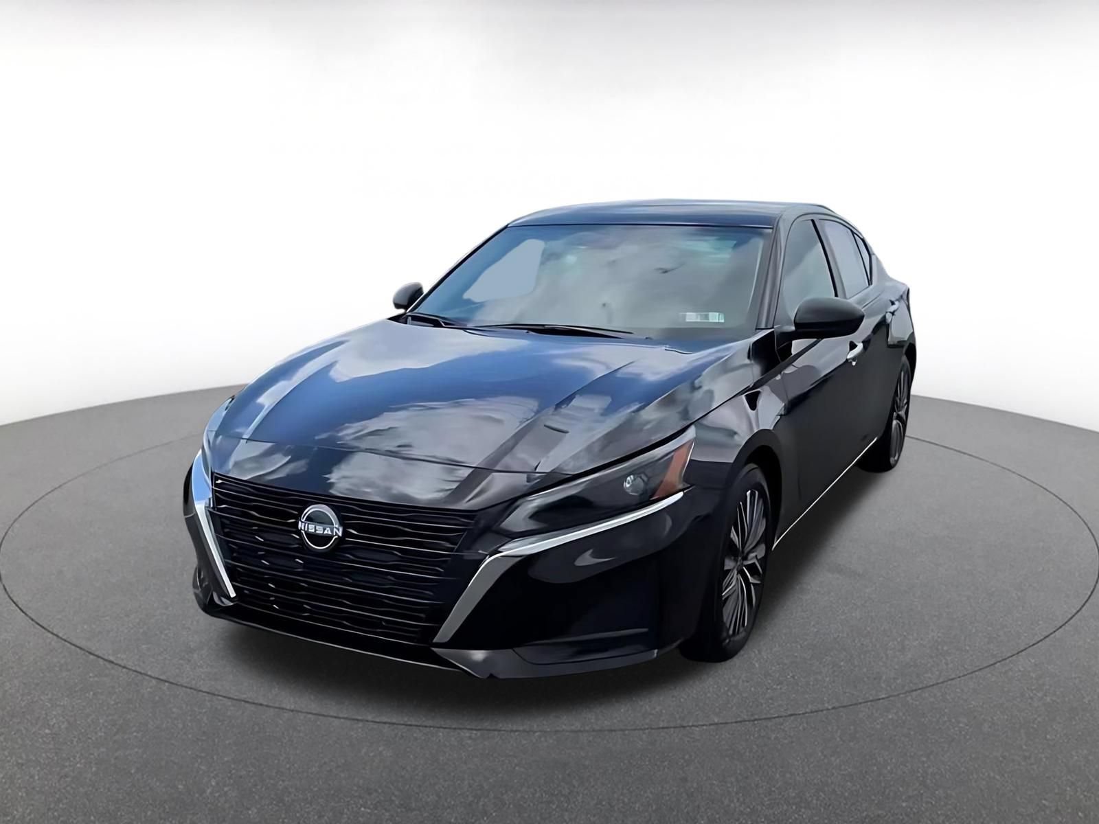 Thumbnail: 2025 Nissan Altima - 6