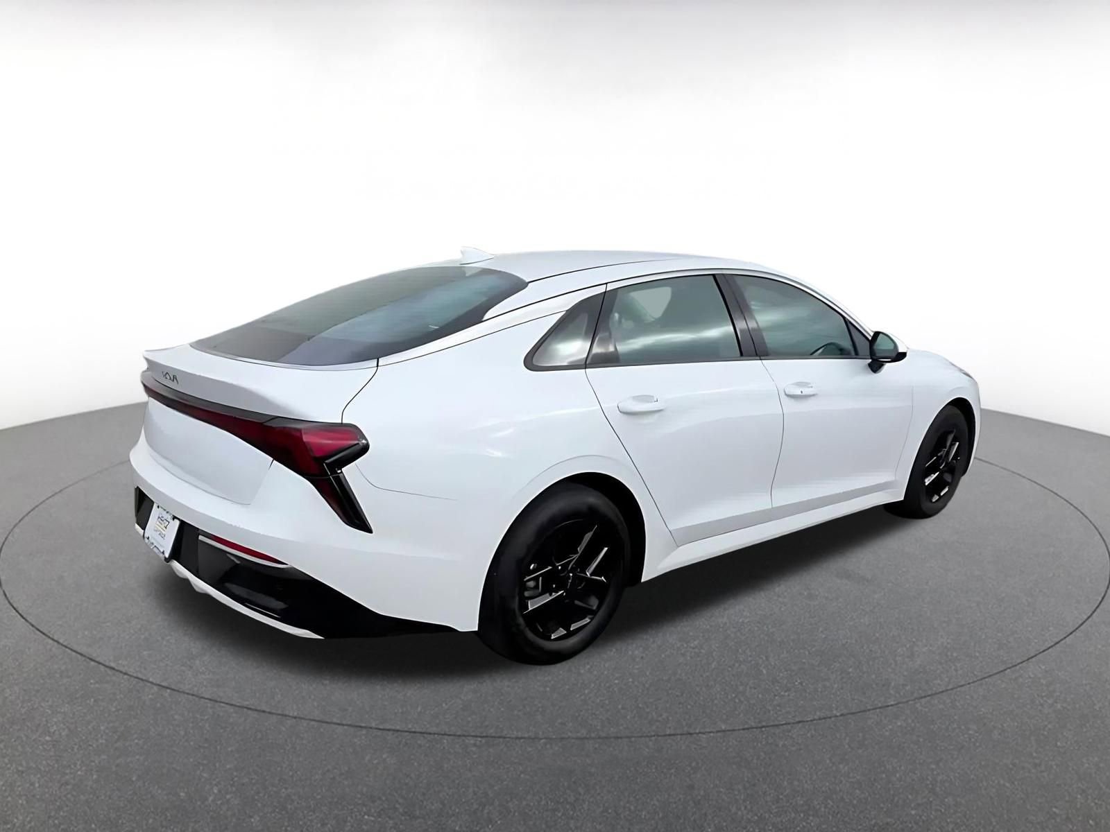 Thumbnail: 2025 Kia K5 - 13