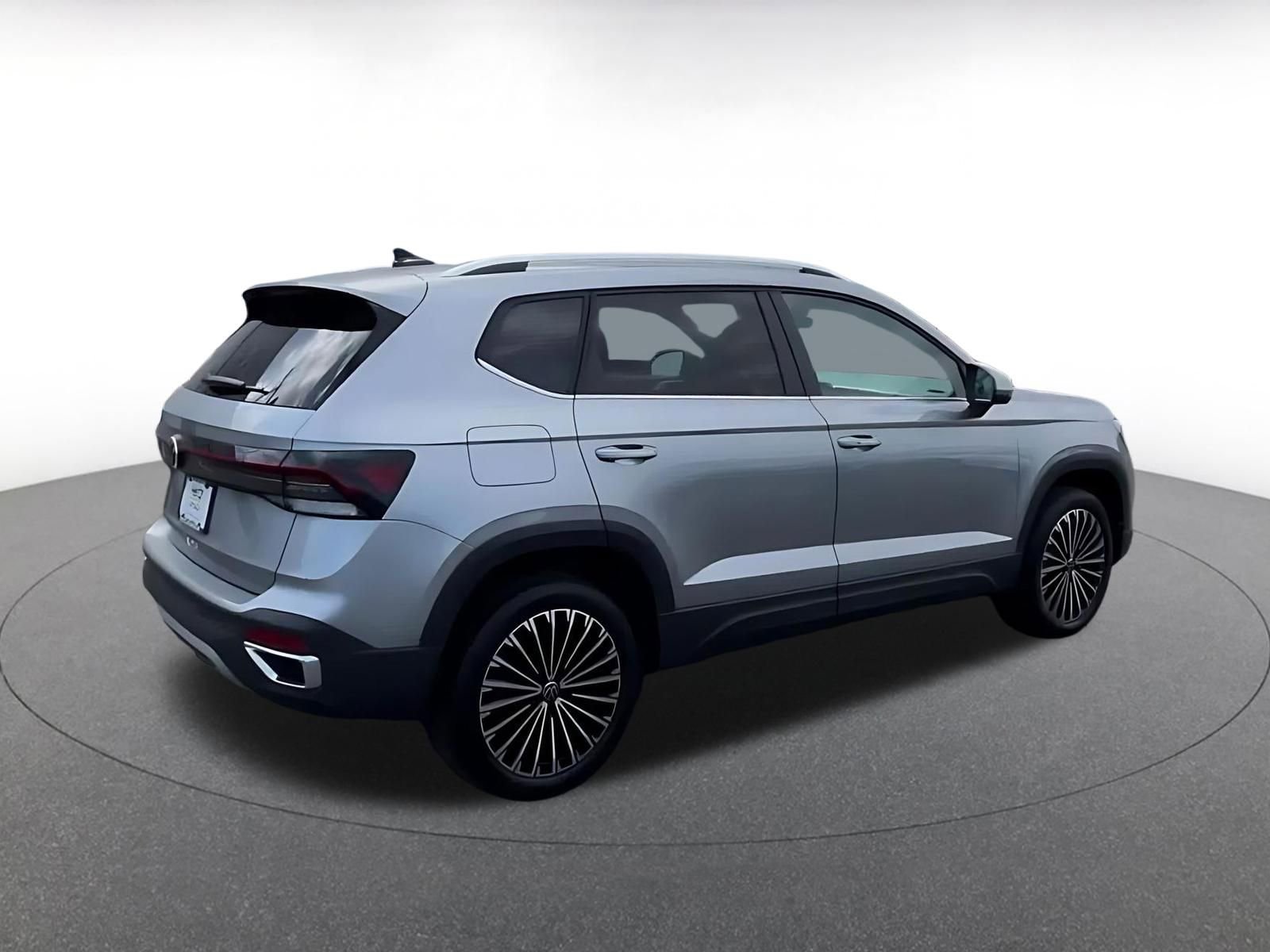 Thumbnail: 2025 Volkswagen Taos - 12