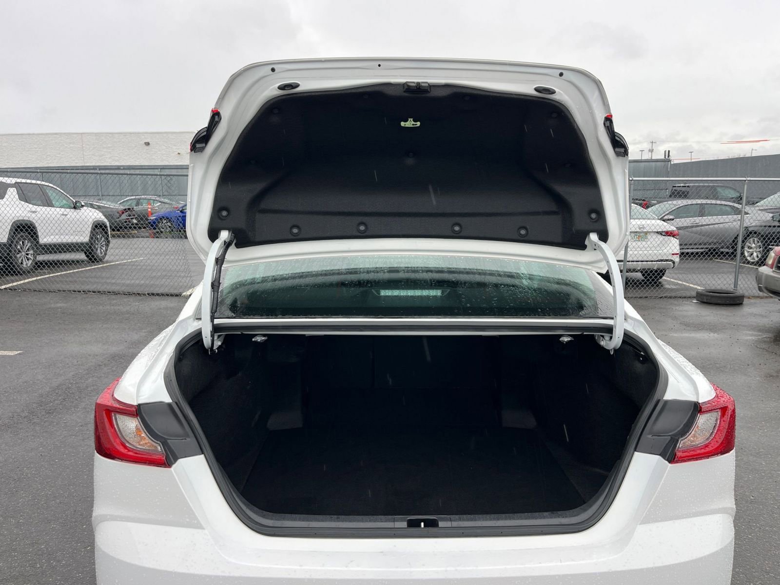 Thumbnail: 2025 Toyota Camry - 30