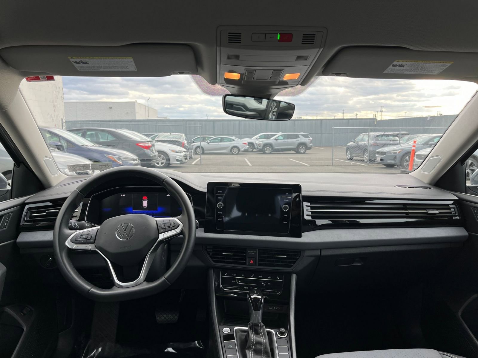 Thumbnail: 2025 Volkswagen Jetta - 31