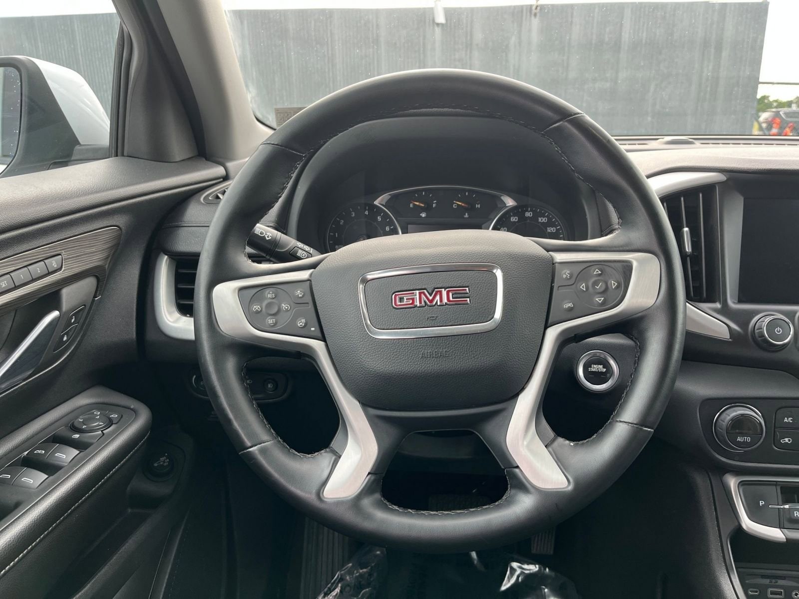 Thumbnail: 2023 GMC Terrain - 28
