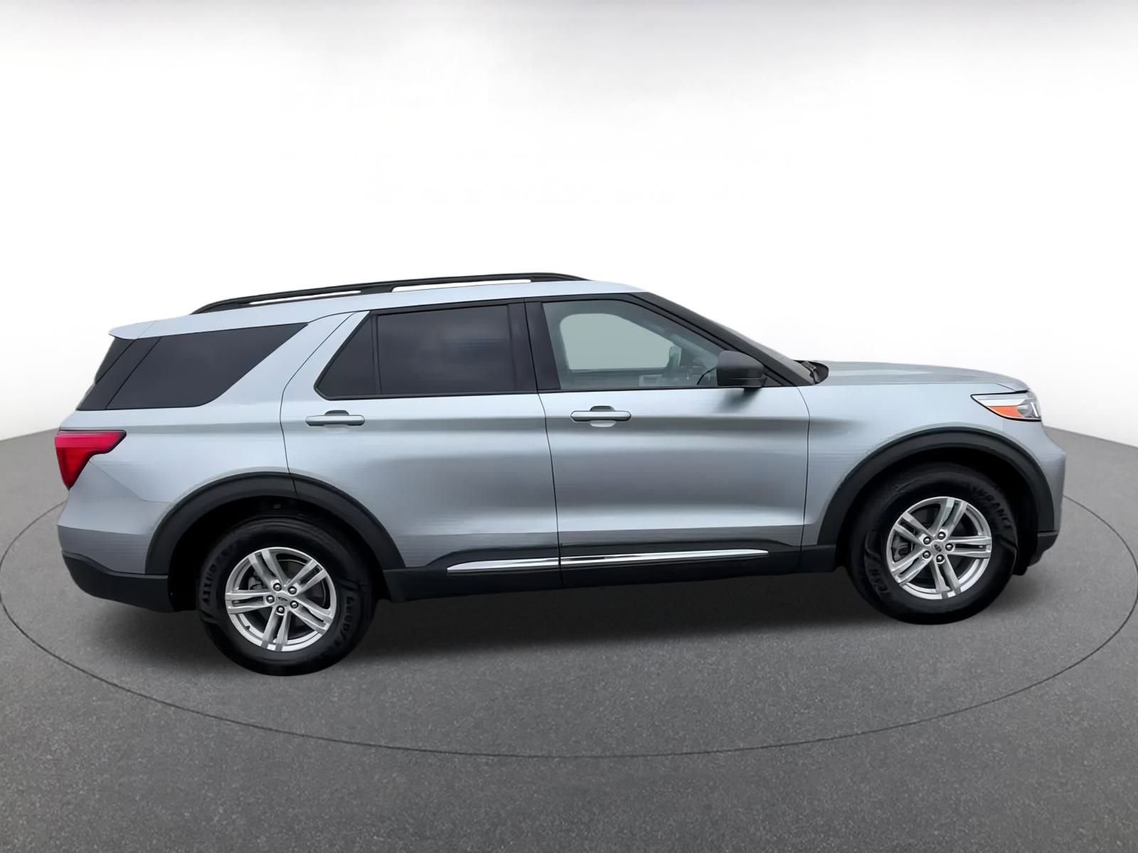 Thumbnail: 2023 Ford Explorer - 16