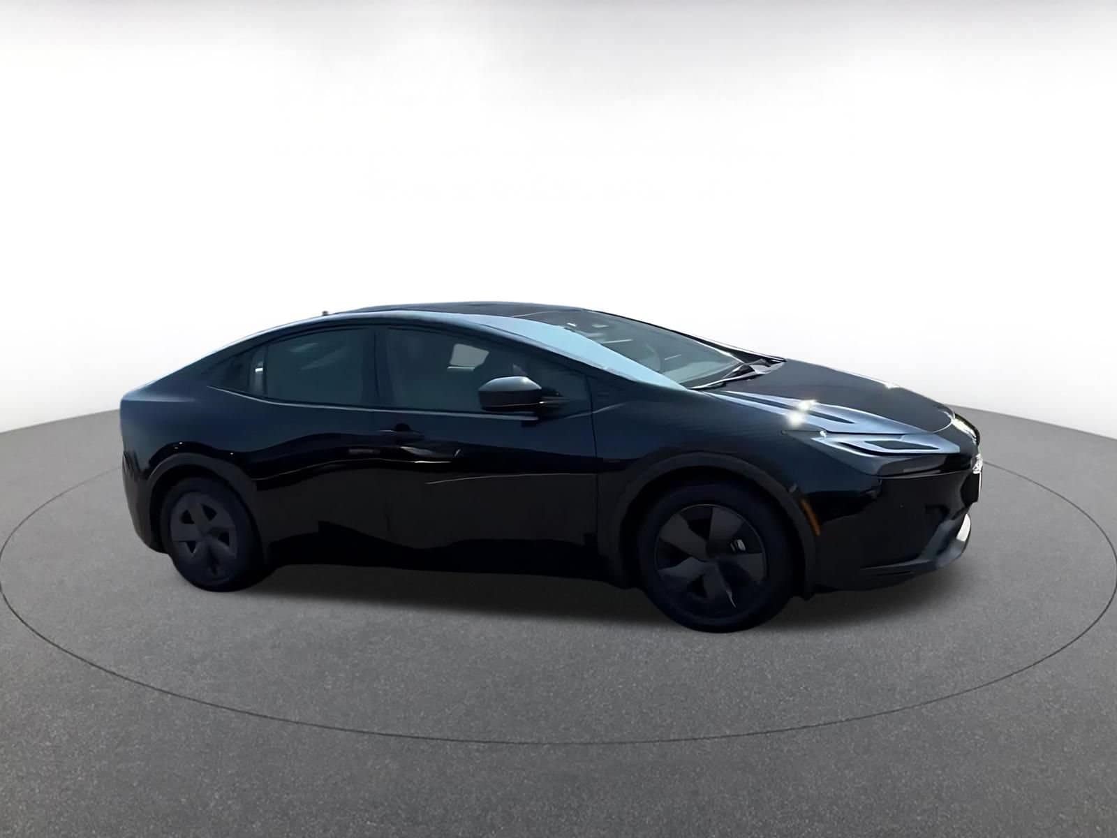 Thumbnail: 2025 Toyota Prius - 2