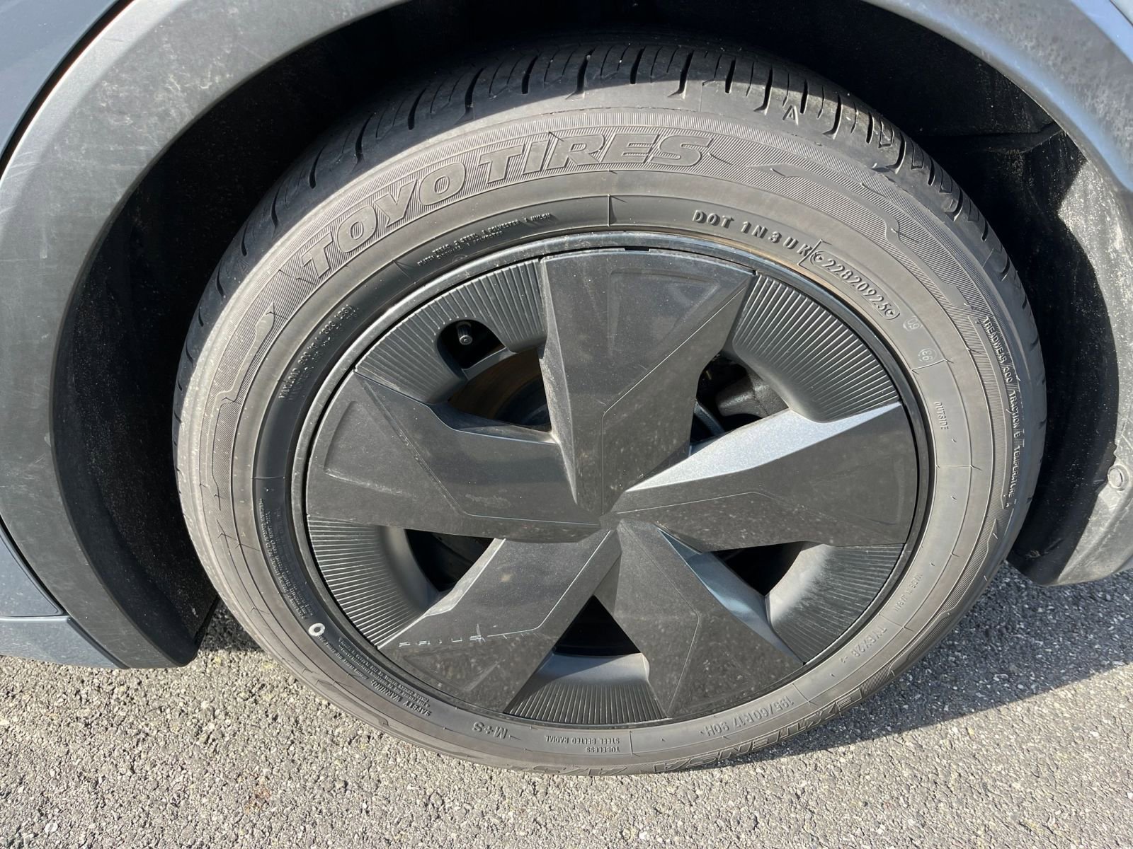 Thumbnail: 2025 Toyota Prius - 29