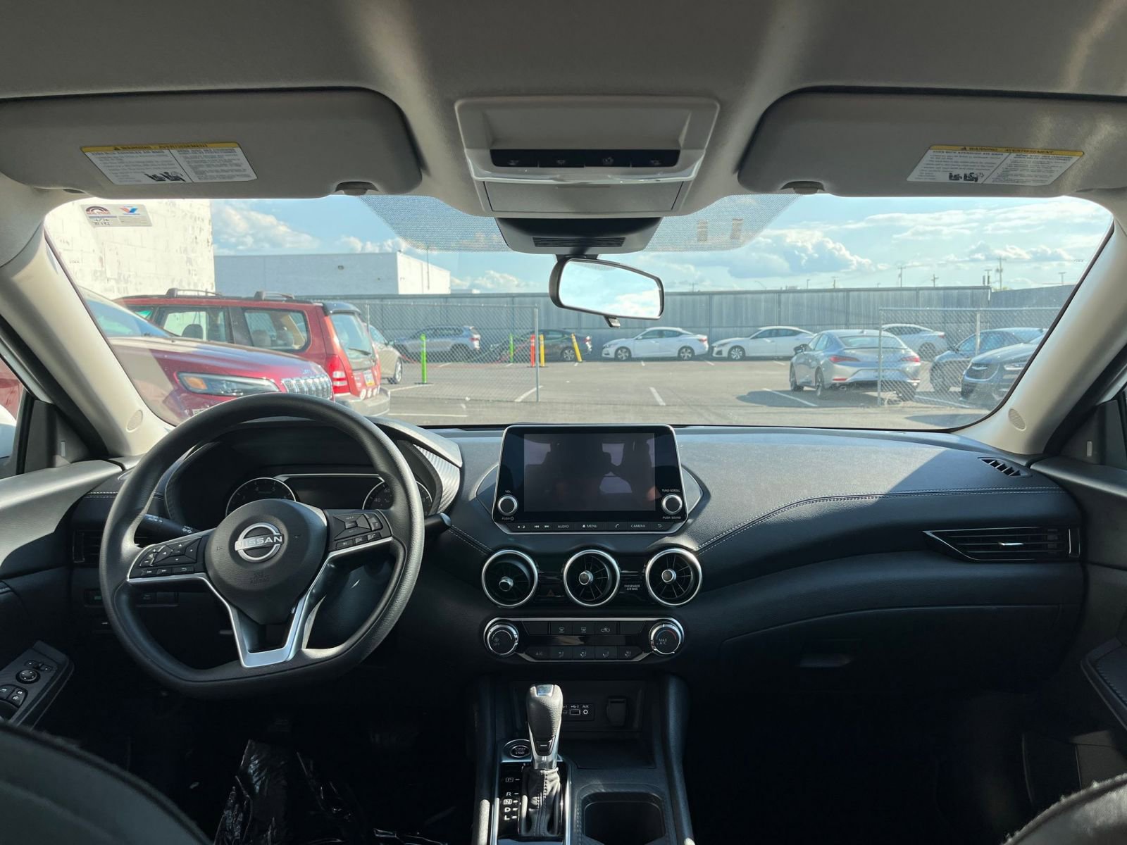 Thumbnail: 2024 Nissan Sentra - 32