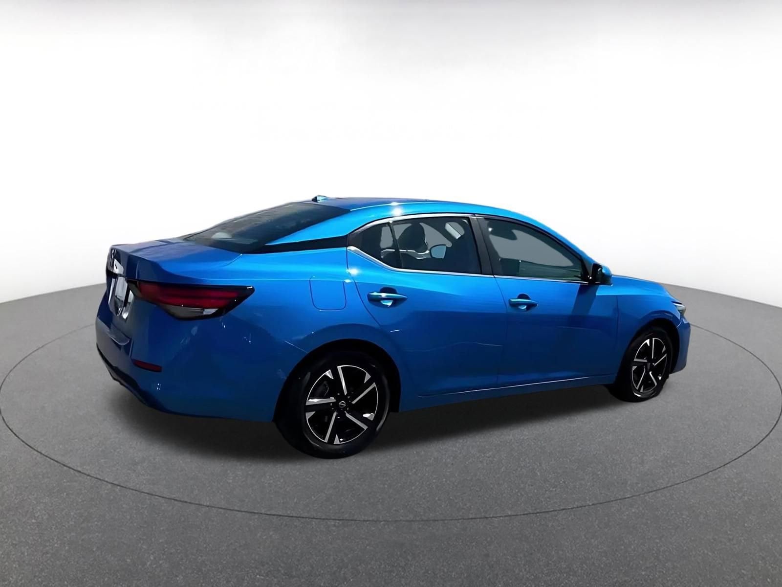 Thumbnail: 2025 Nissan Sentra - 13