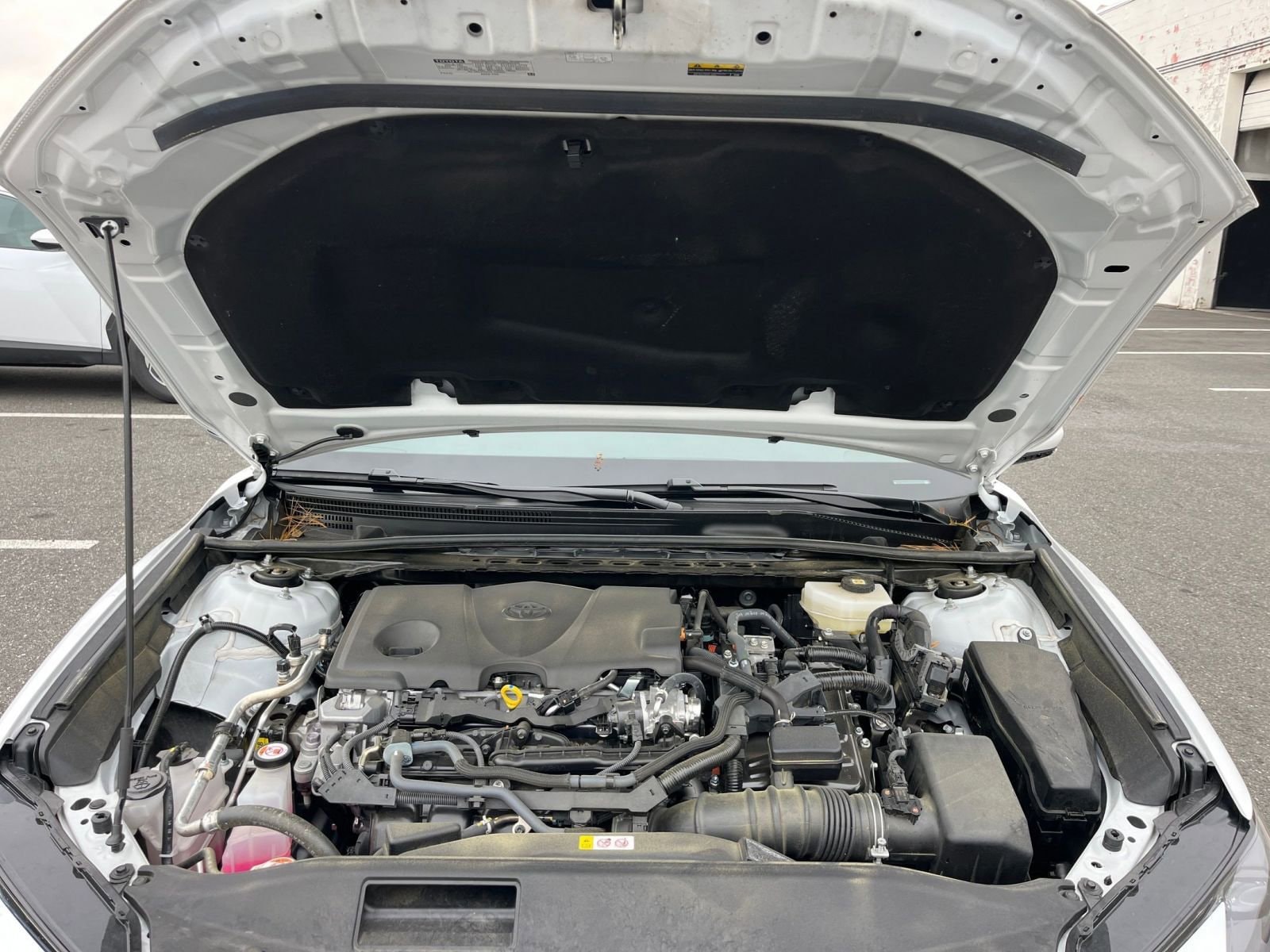 Thumbnail: 2025 Toyota Camry - 31