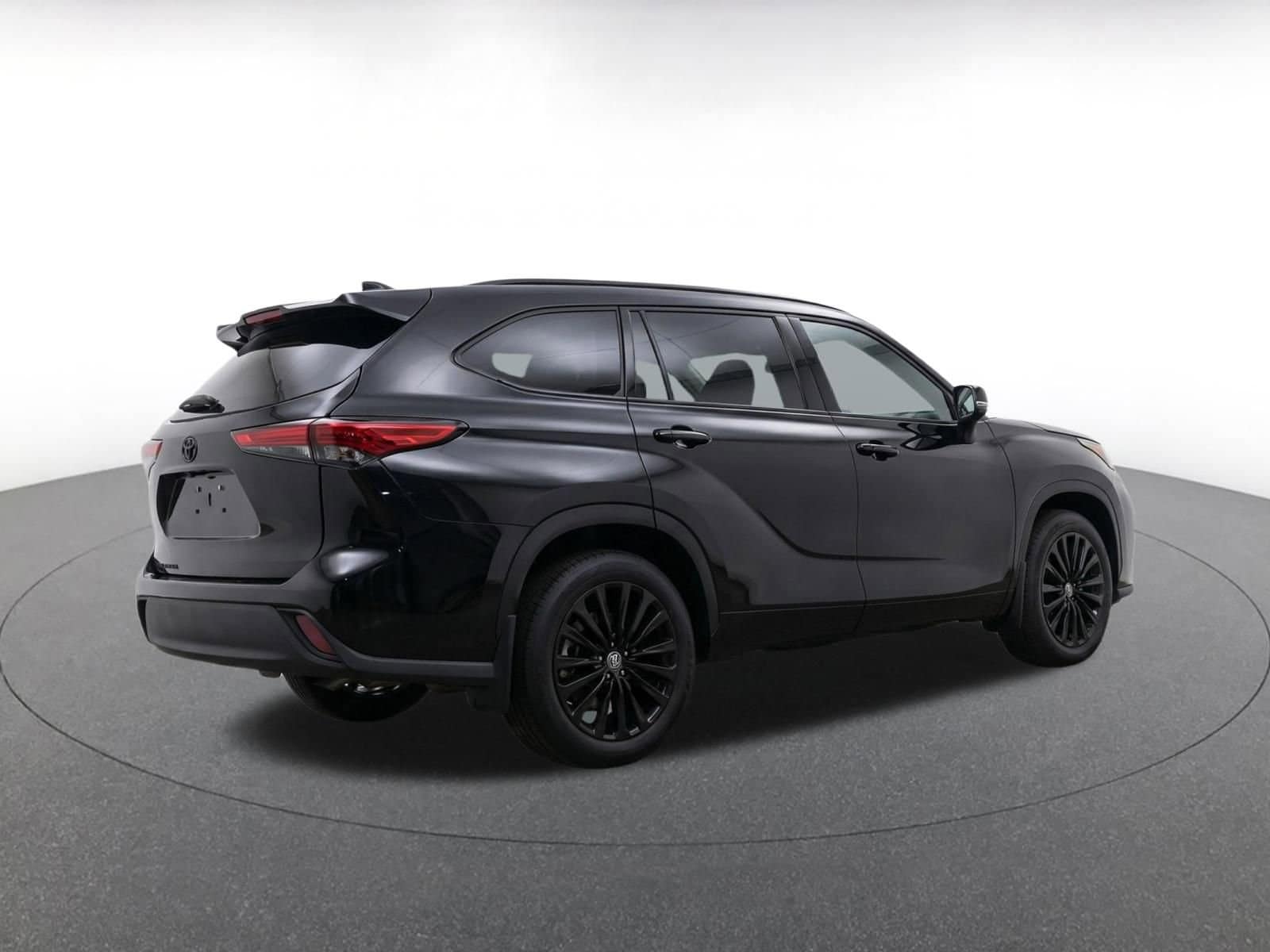 Thumbnail: 2025 Toyota Highlander - 8